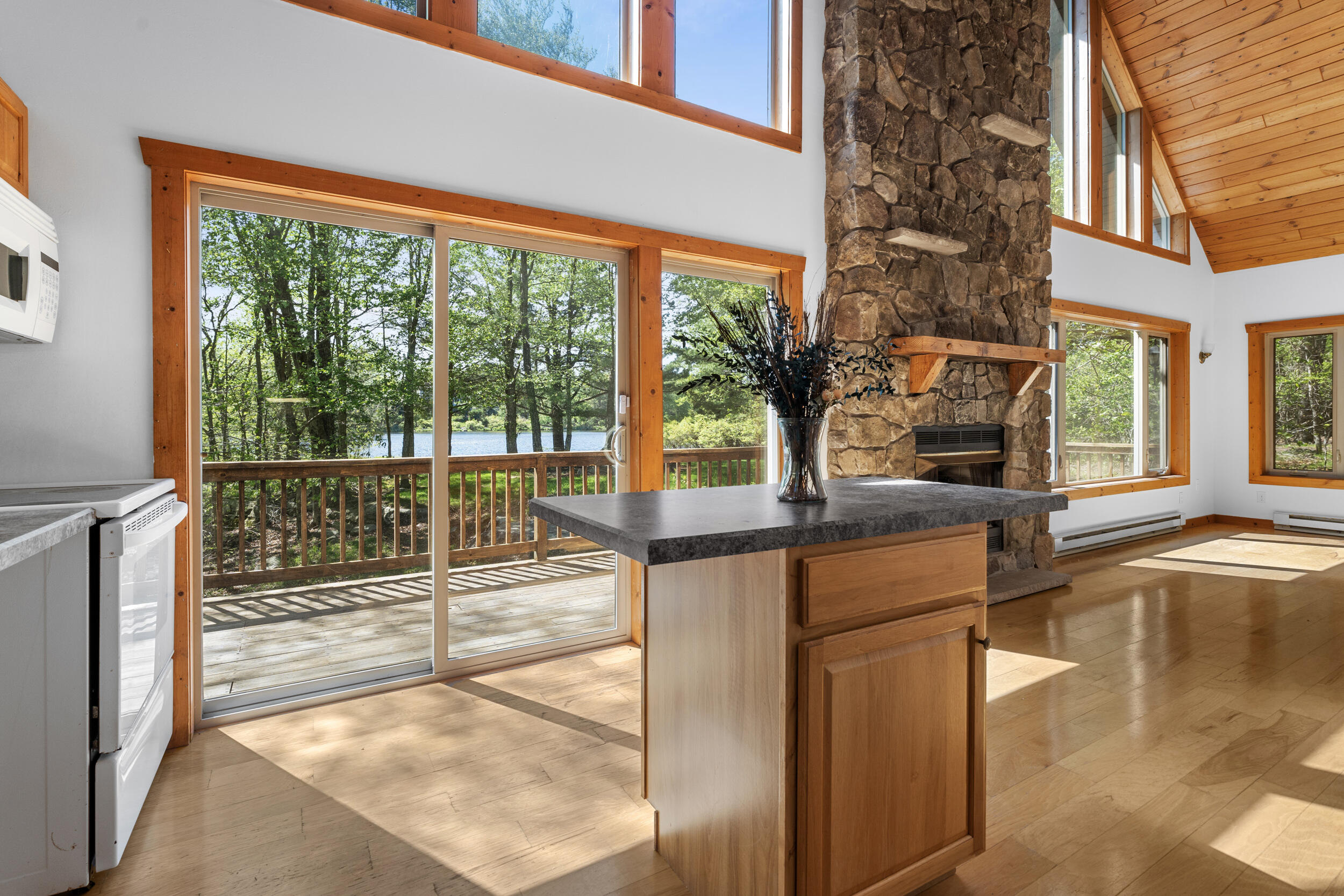 2107 Lenape Terrace, Canadensis, Pennsylvania image 18