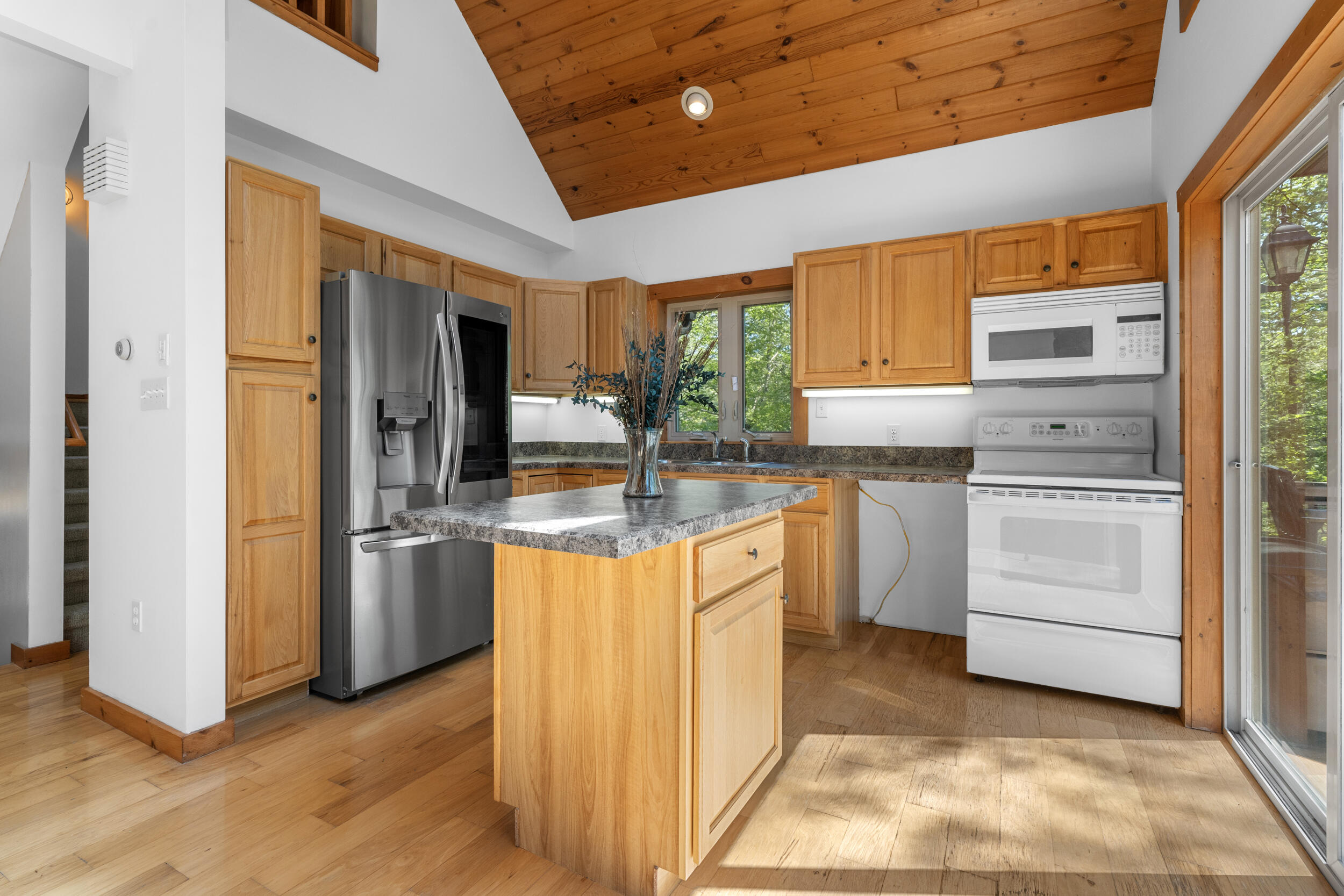 2107 Lenape Terrace, Canadensis, Pennsylvania image 16