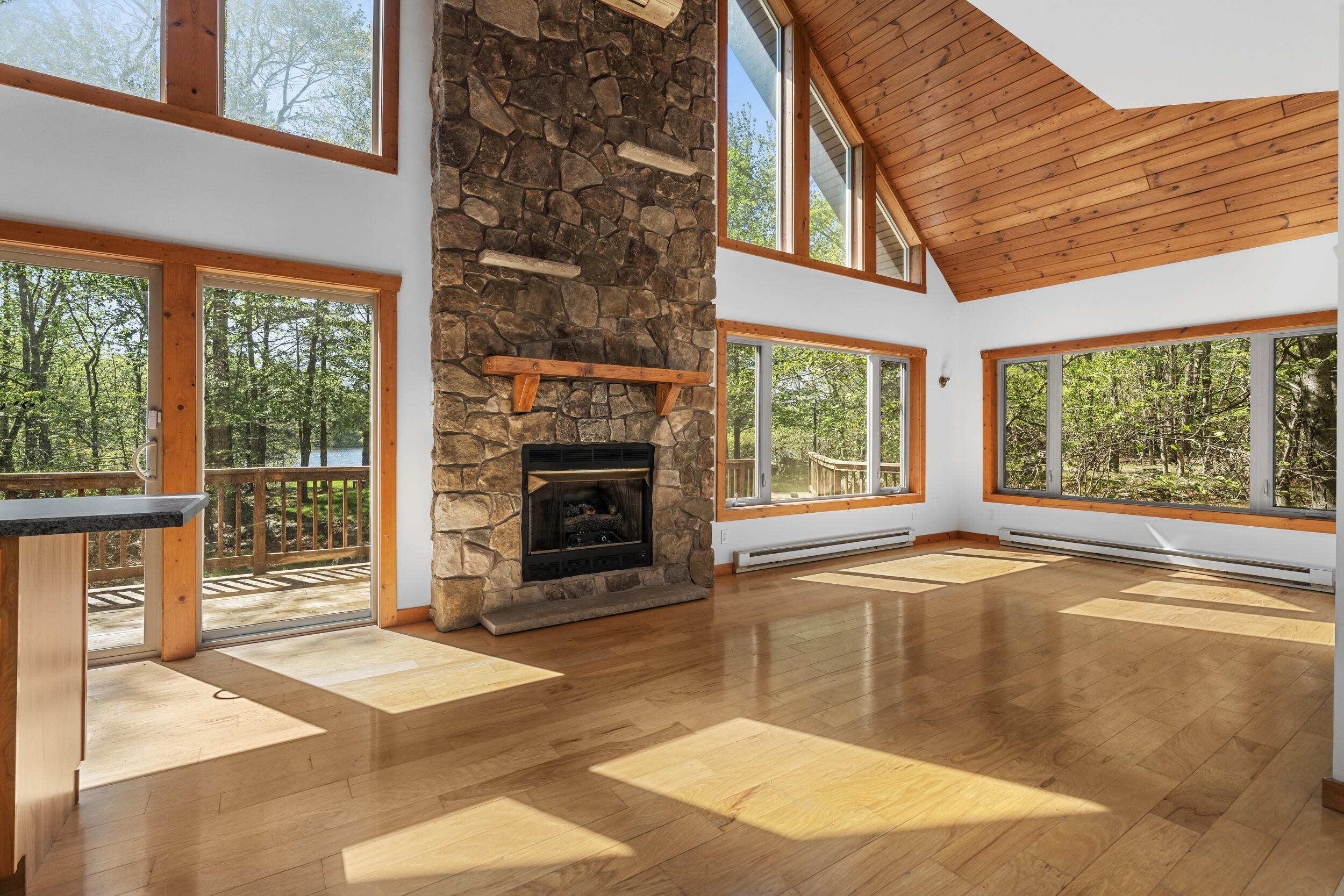 2107 Lenape Terrace, Canadensis, Pennsylvania image 10