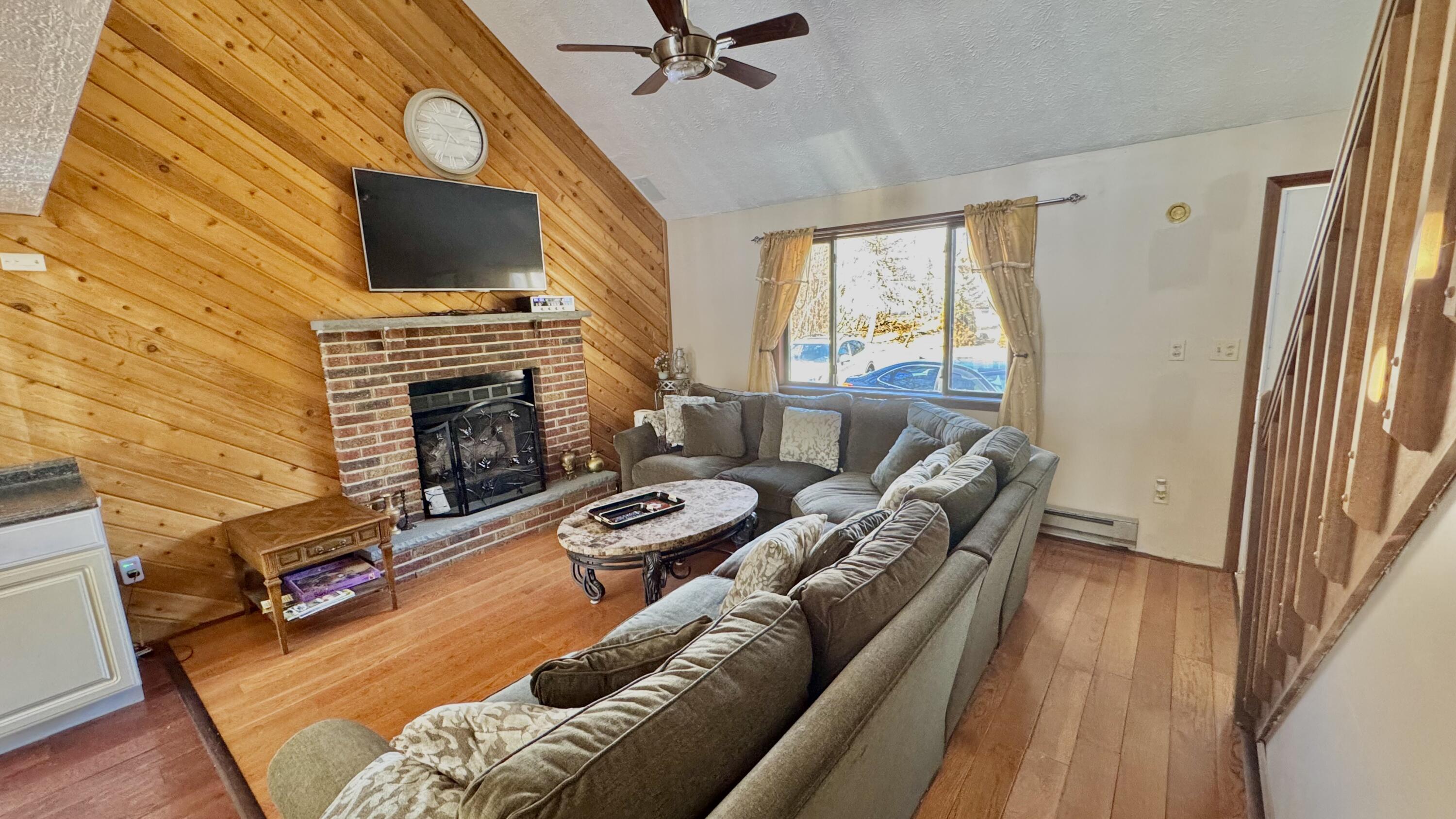 1905 Horseshoe Bend, Tobyhanna, Pennsylvania image 4