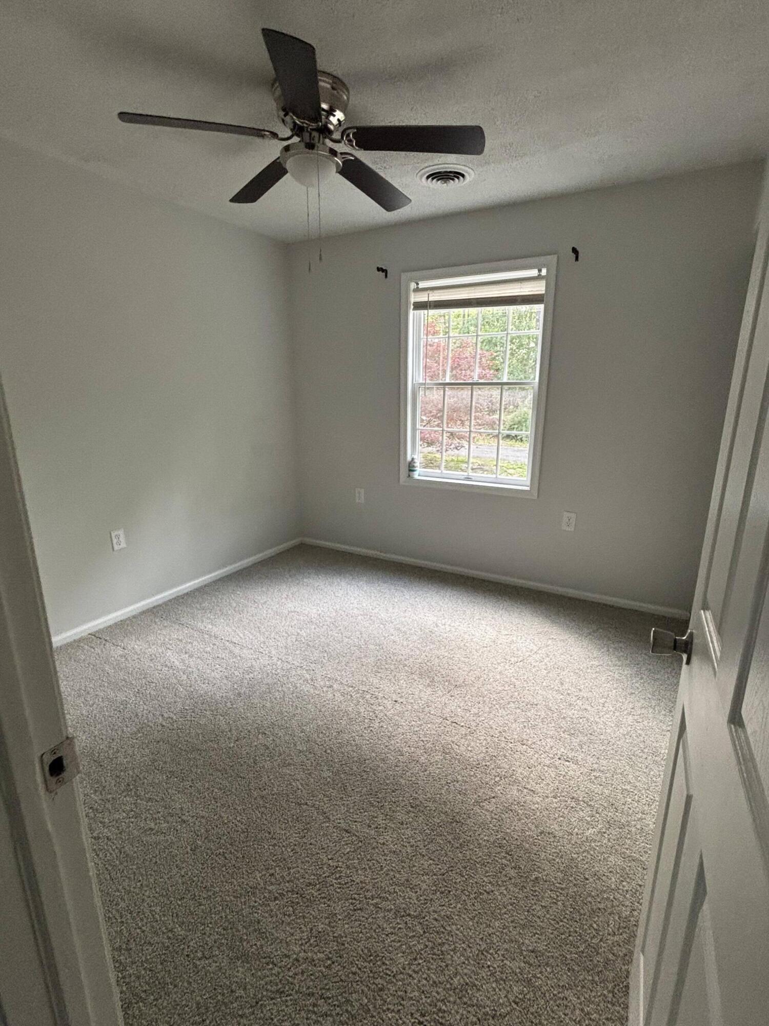 2754 Hedgerow Lane, Stroudsburg, Pennsylvania image 10
