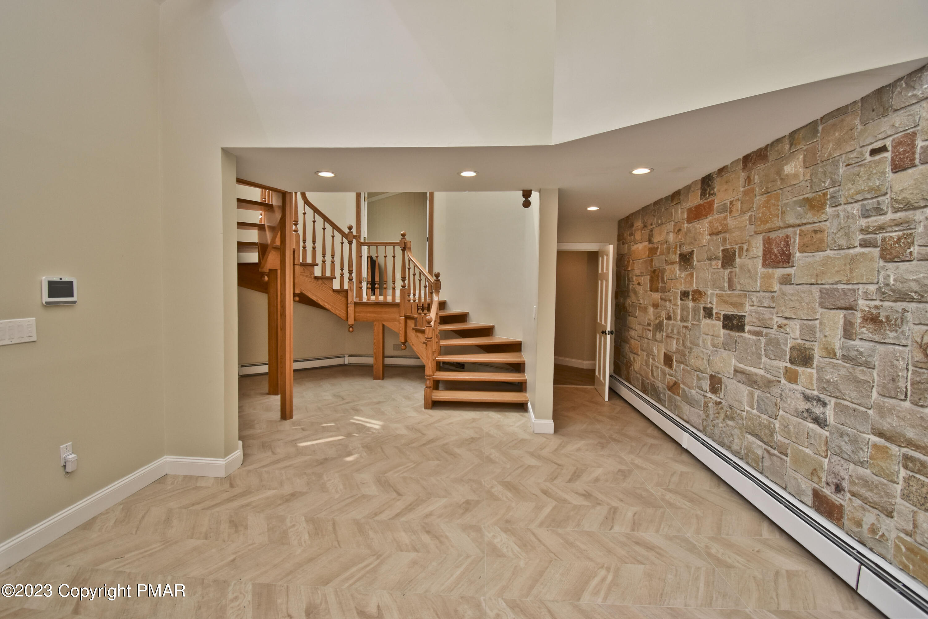 386 Camelback Road, Tannersville, Pennsylvania image 12