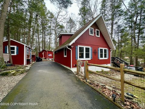 Homes For Sale - 337 Clubhouse Drive<br/> Monroe County, East Stroudsburg, PA 18302