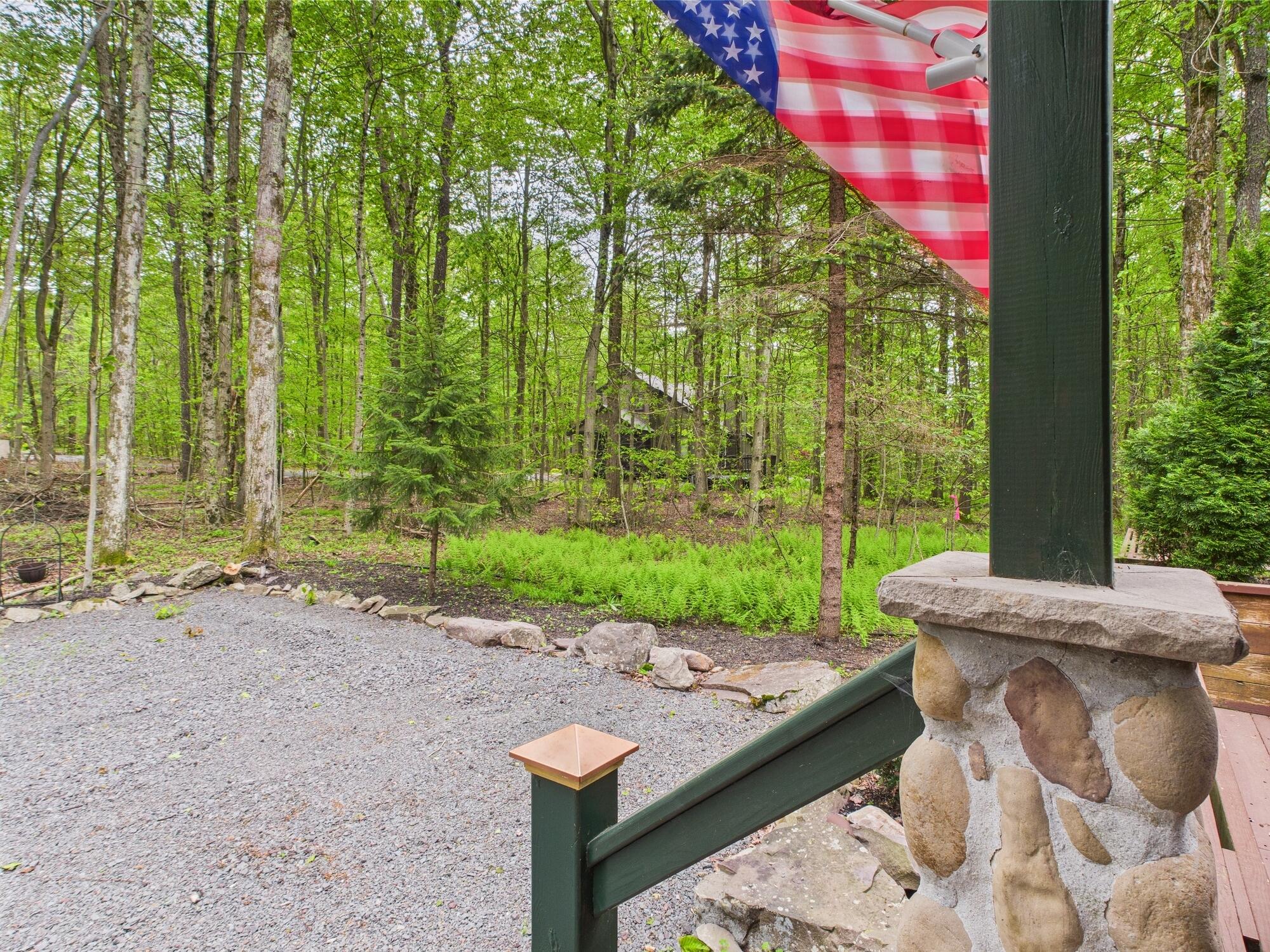 140 Boones Trail