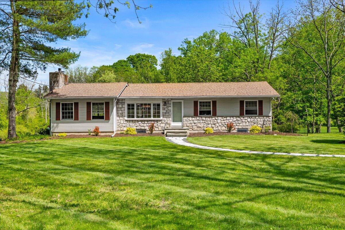 7468 Cherry Valley Road, Stroudsburg, Pennsylvania image 5