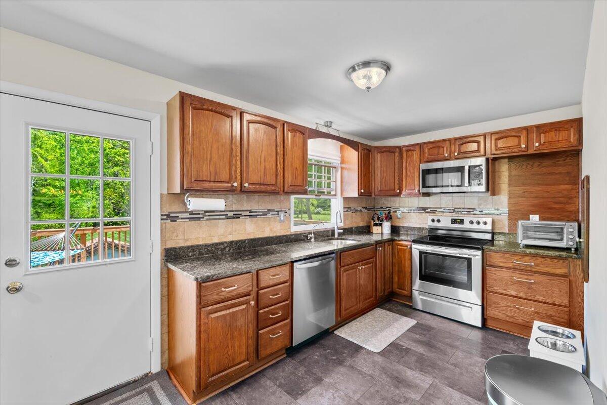 7468 Cherry Valley Road, Stroudsburg, Pennsylvania image 21