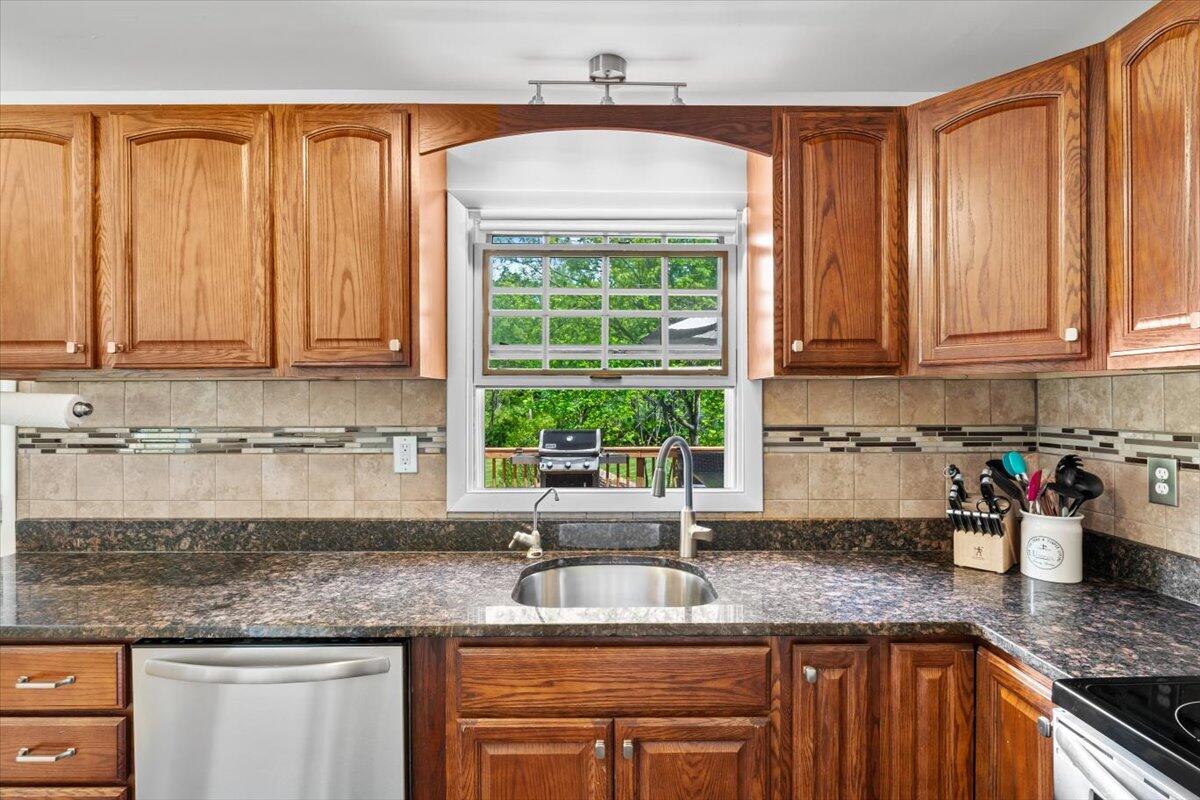 7468 Cherry Valley Road, Stroudsburg, Pennsylvania image 22