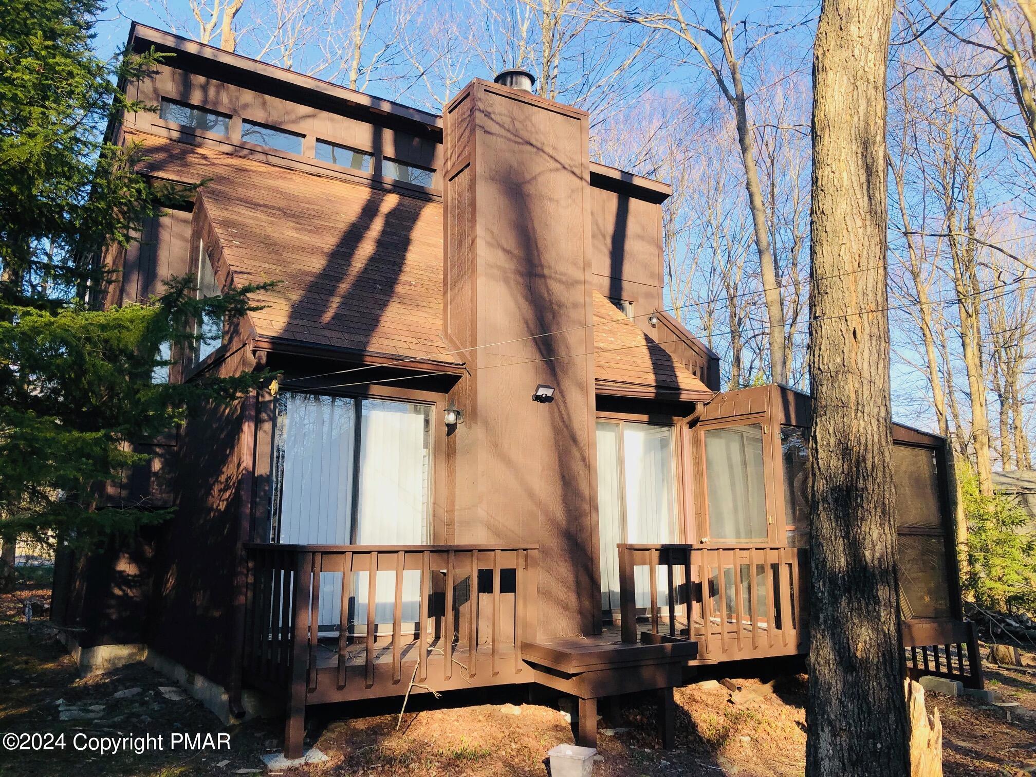 1148 Country Place Drive, Tobyhanna, Pennsylvania image 1