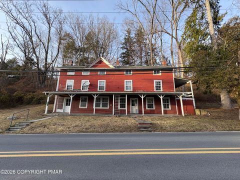 565 River Road East Stroudsburg PA 18301