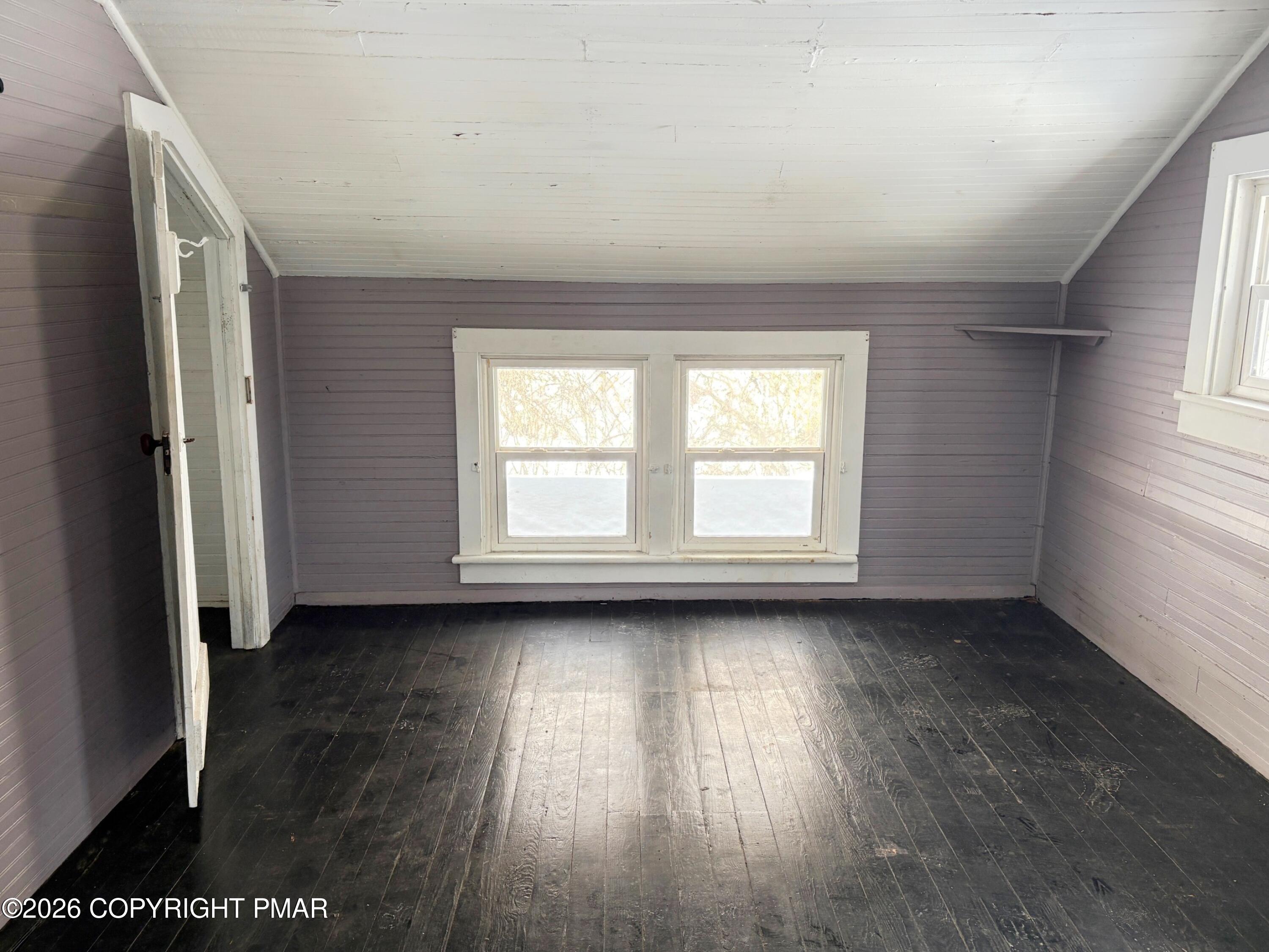 565 River Road