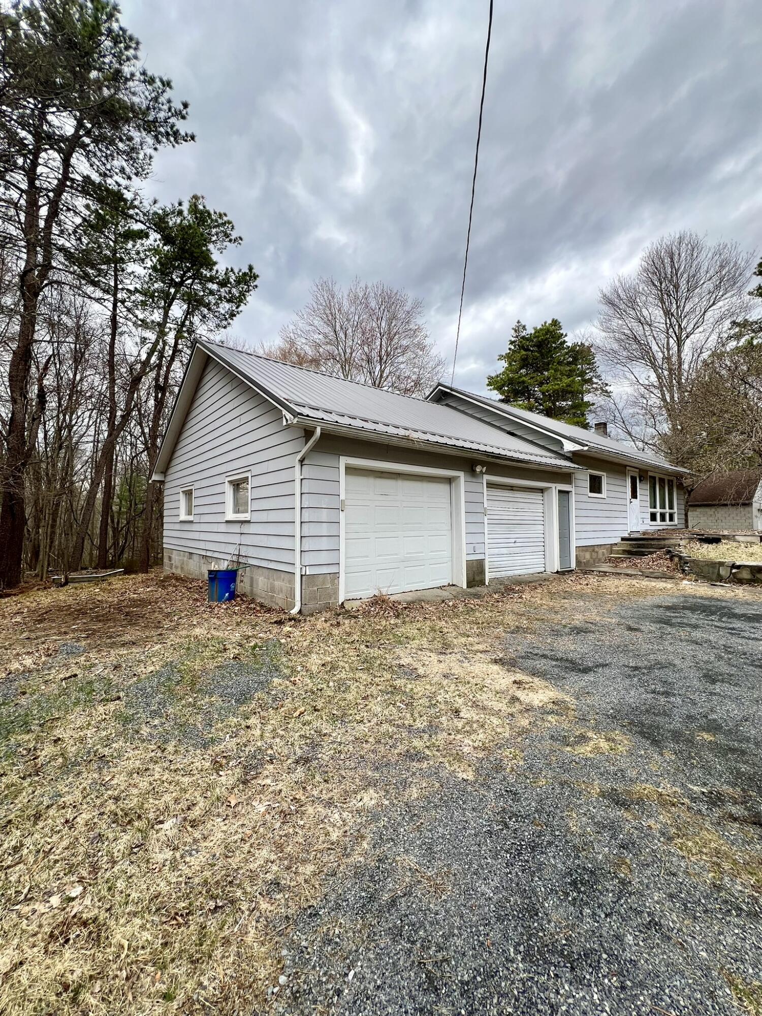 697 Wooddale Road, East Stroudsburg, Pennsylvania image 4