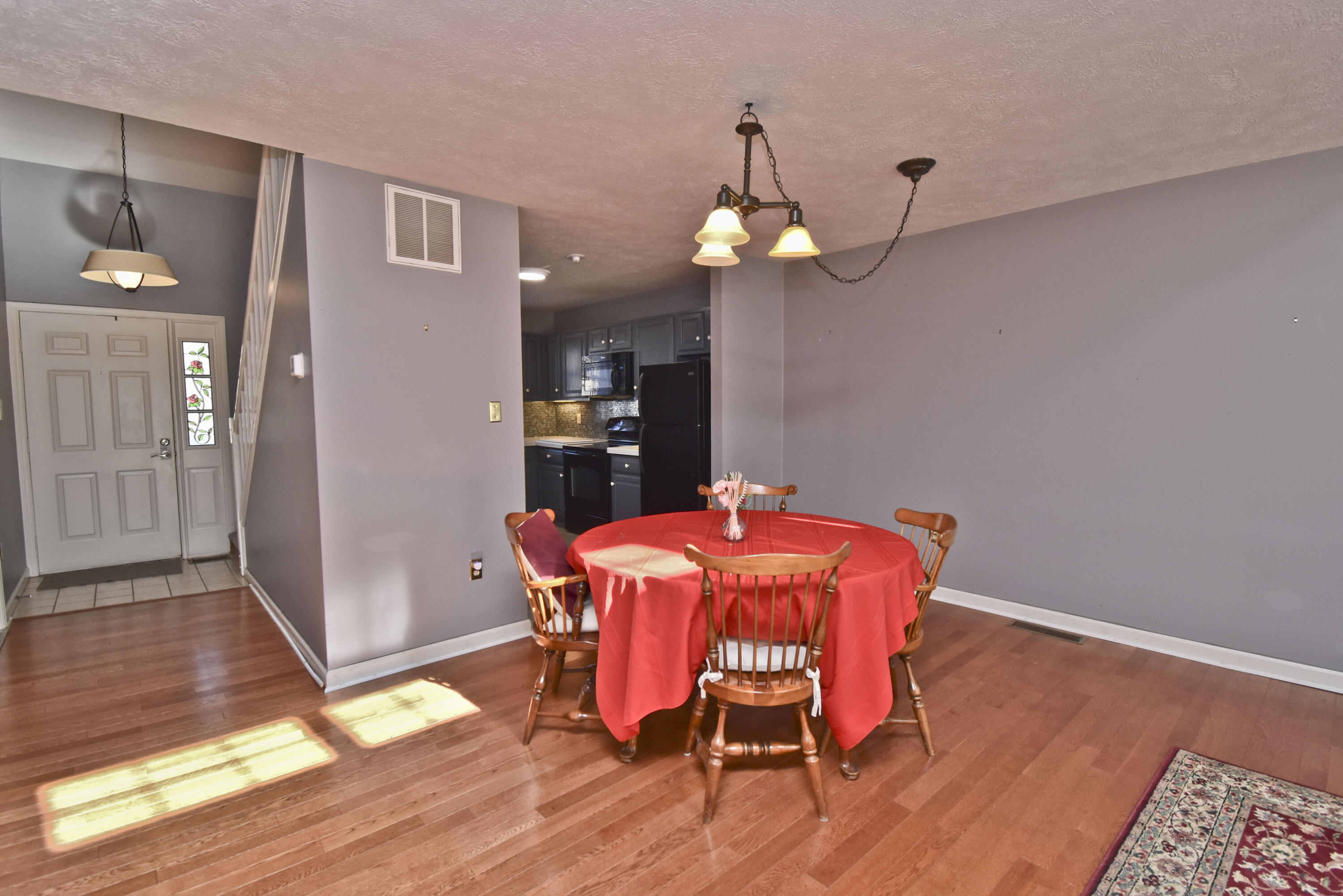 75 Village Drive, Stroudsburg, Pennsylvania image 11