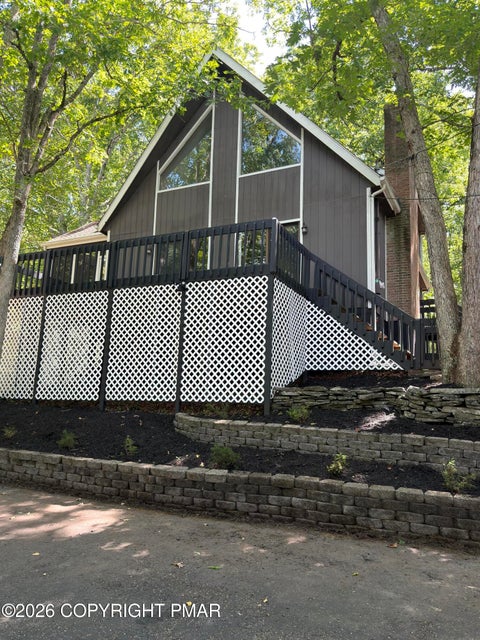 Homes For Sale - 6255 Decker Road<br/> Bushkill, PA 18324