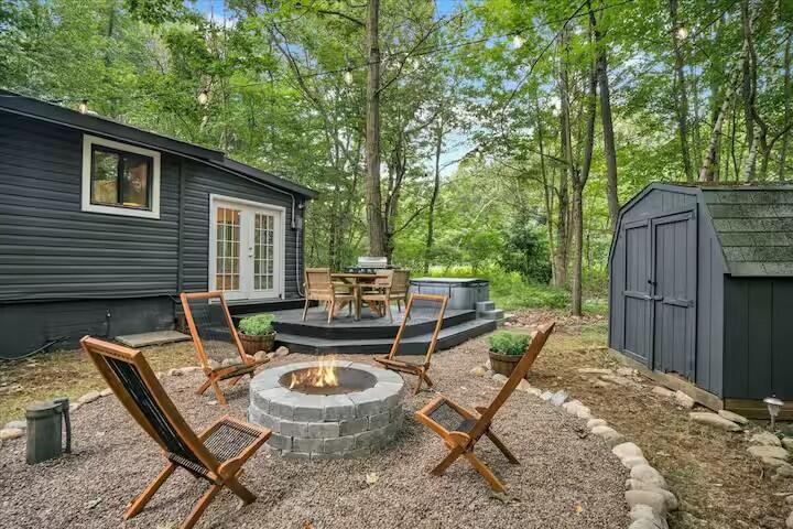 328 Sidney Avenue, Pocono Summit, Pennsylvania image 24