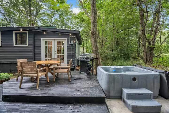 328 Sidney Avenue, Pocono Summit, Pennsylvania image 23
