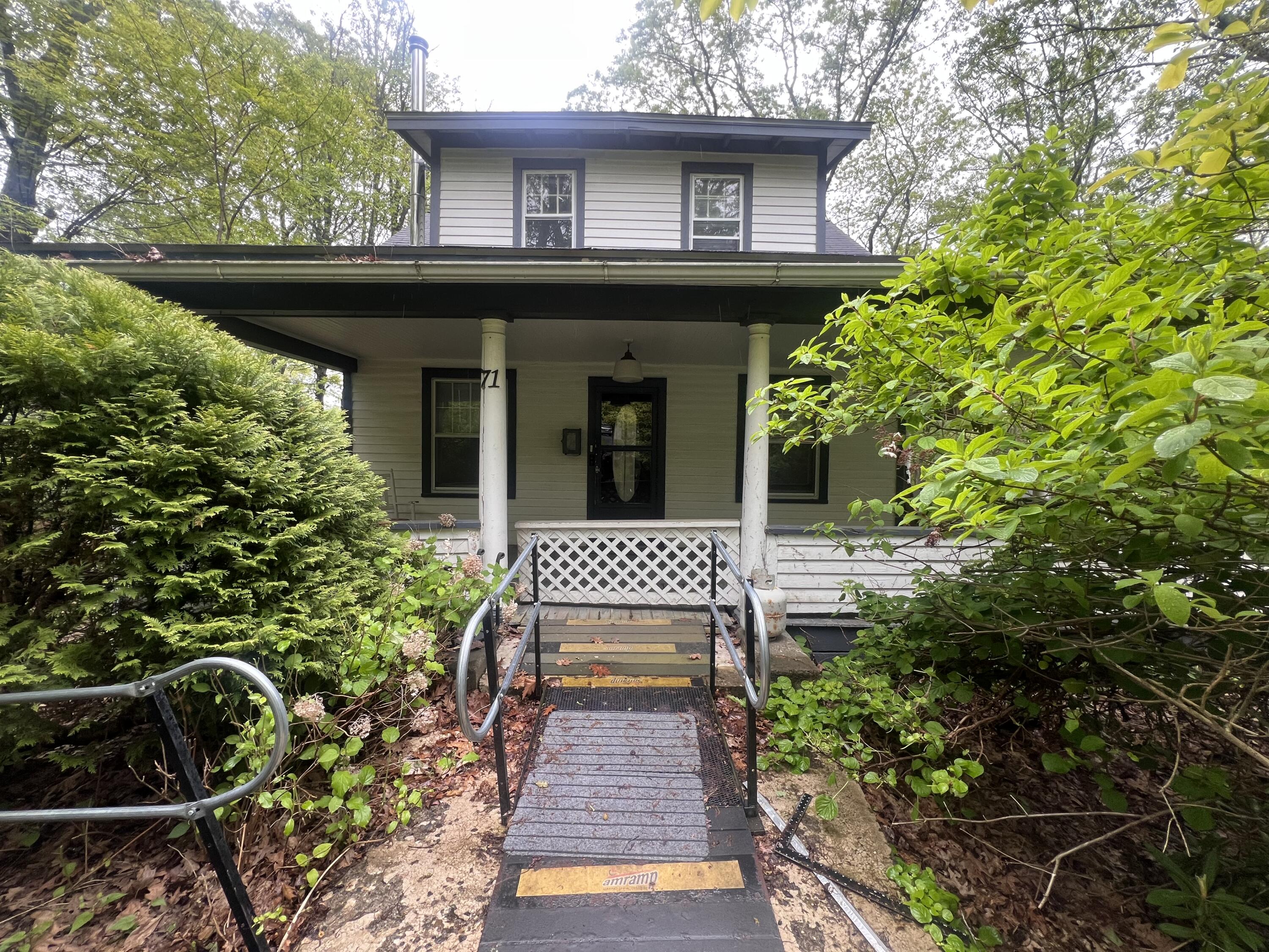 71 Fairview Avenue, Mount Pocono, Pennsylvania image 1
