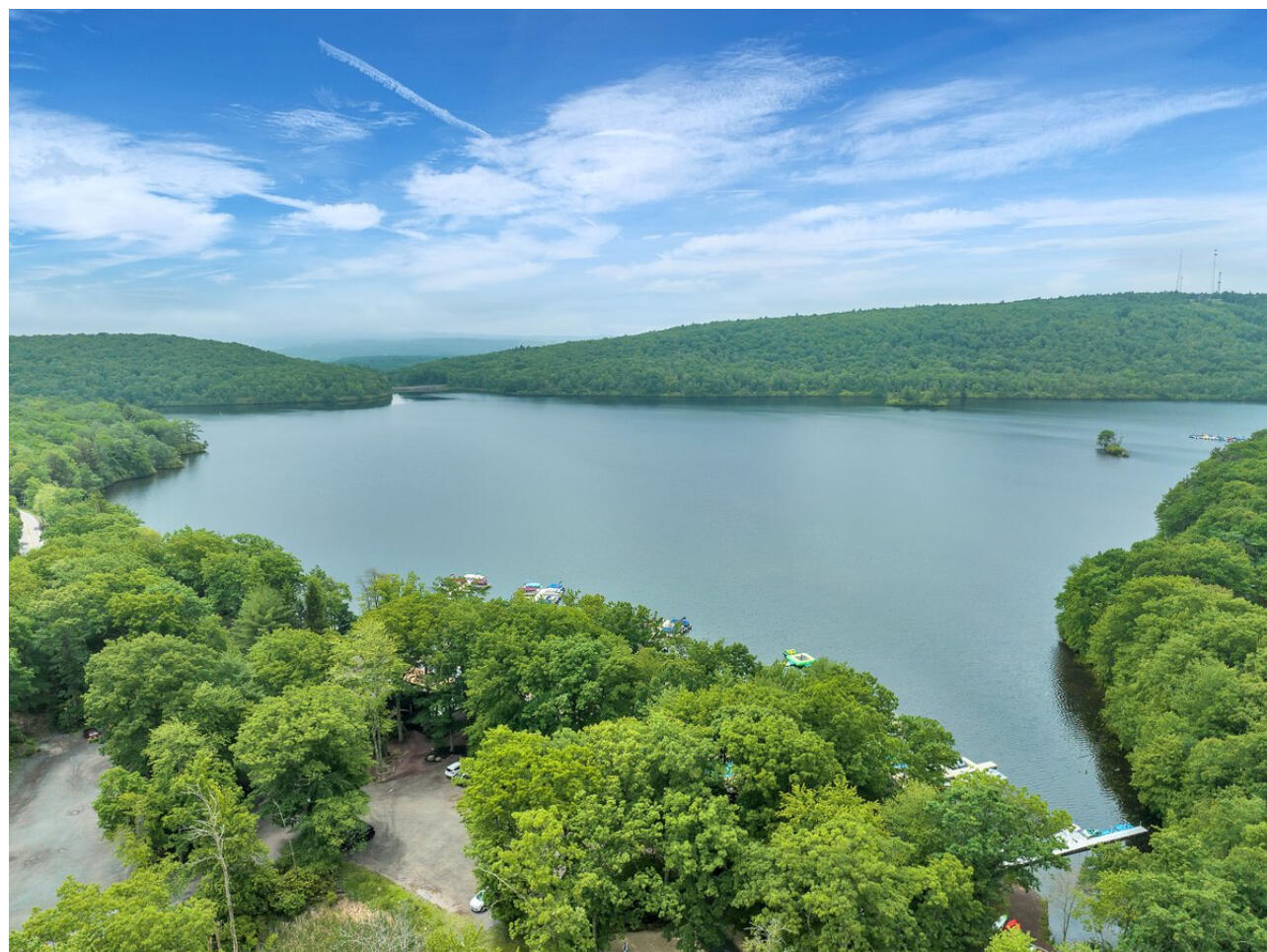 216 Snow Ridge Circle, Lake Harmony, Pennsylvania image 39