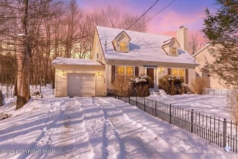 462 Country Place Drive Tobyhanna PA 18466