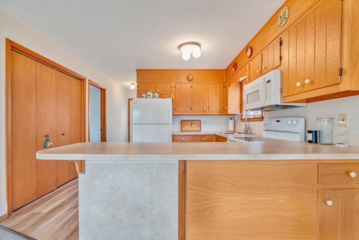 660 Twisted Oak Lane, Effort, Pennsylvania image 36