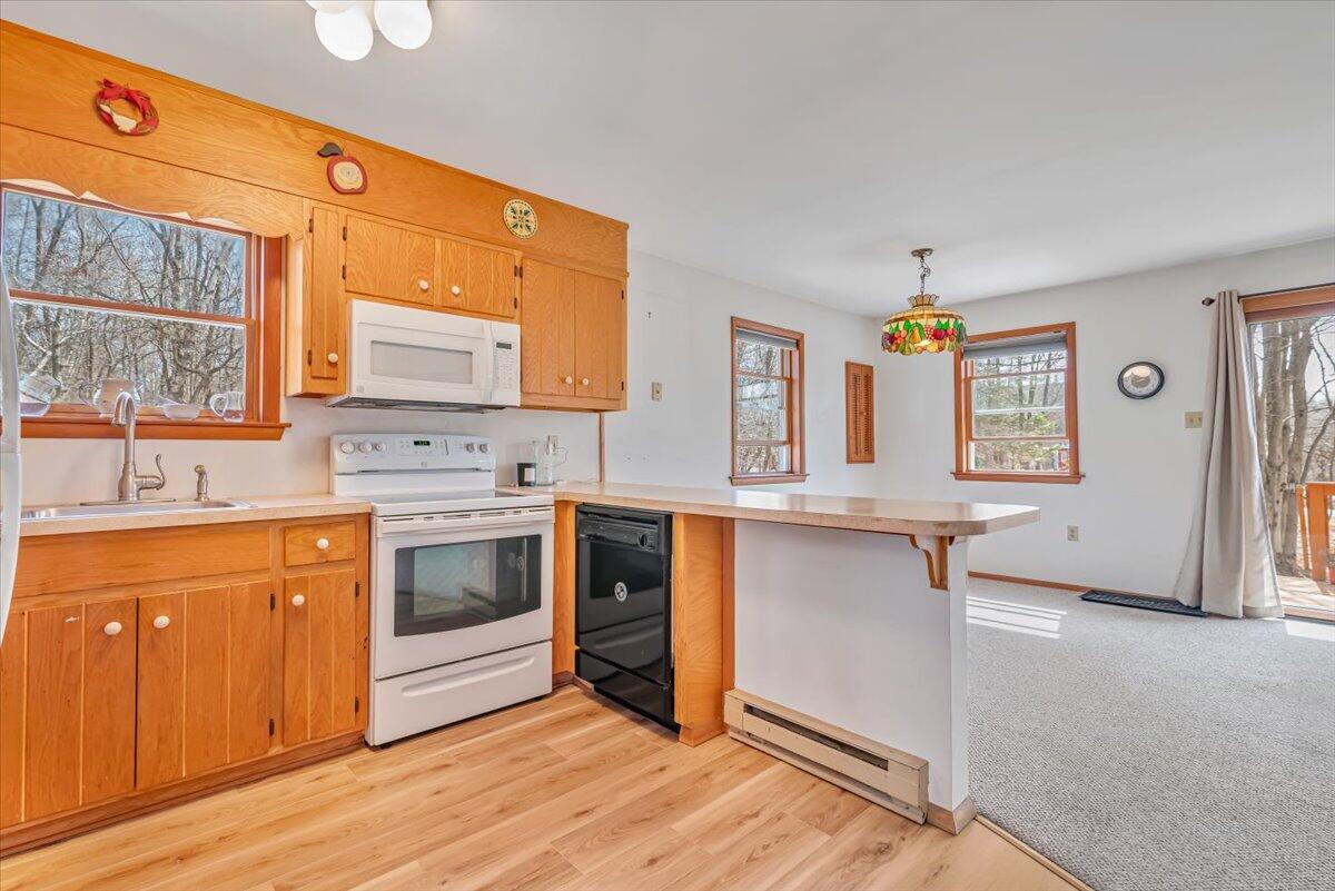 660 Twisted Oak Lane, Effort, Pennsylvania image 33