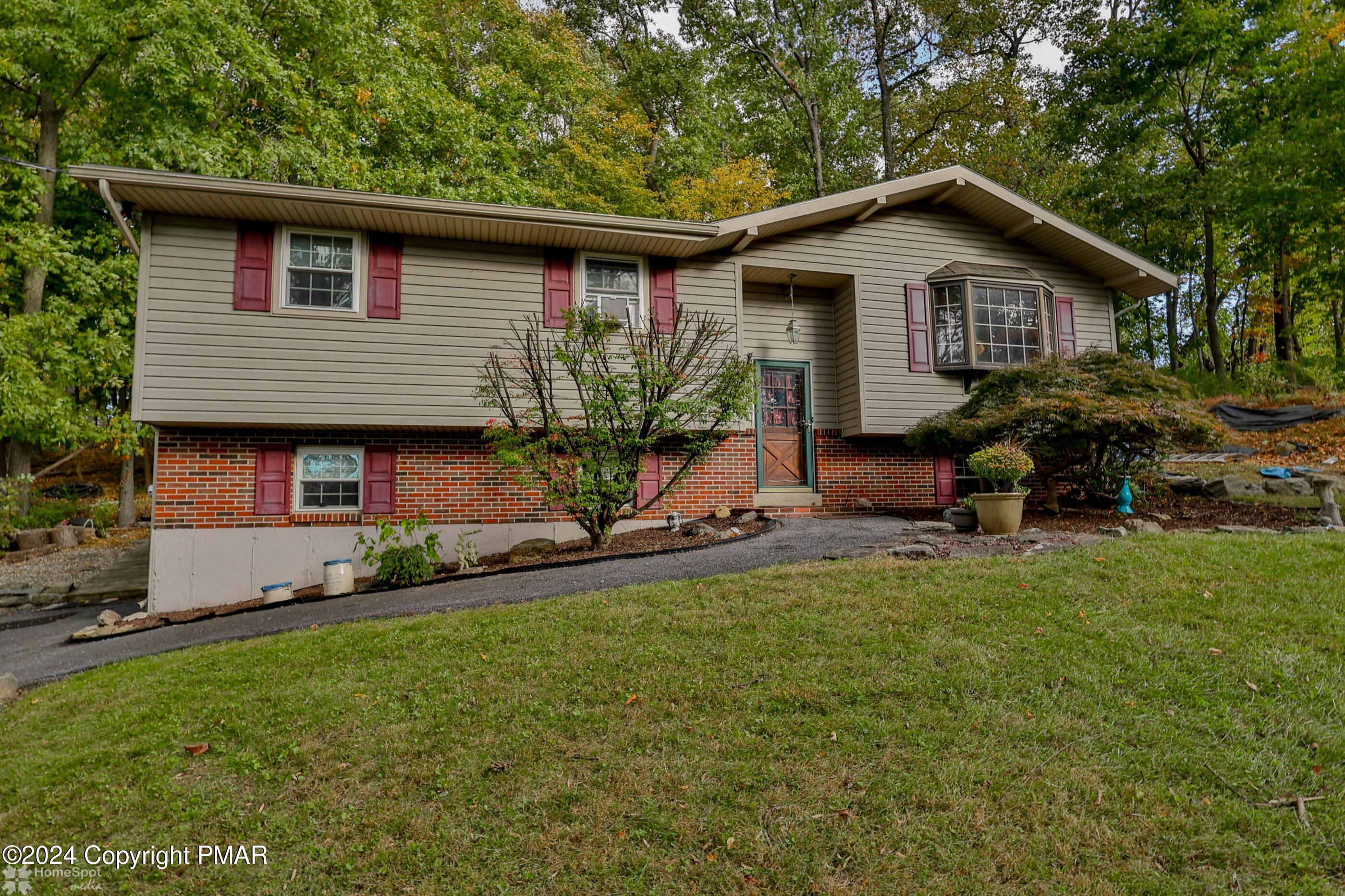 3617 Lower Saucon Road, Hellertown, Pennsylvania image 2