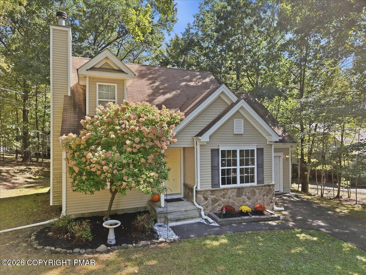 6105 Braintree Drive