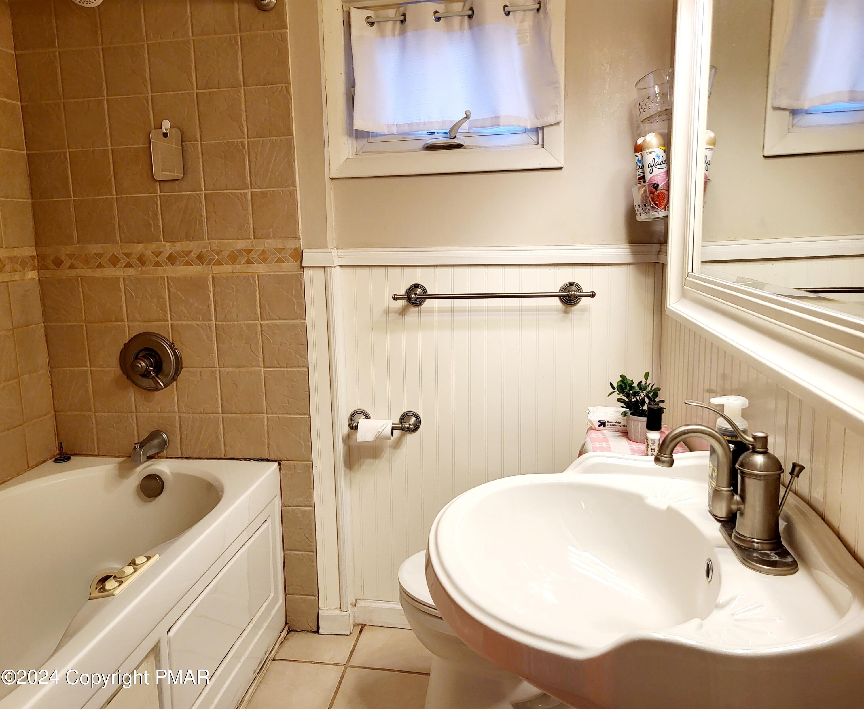 1714 Roselynn Street, Scranton, Pennsylvania image 8