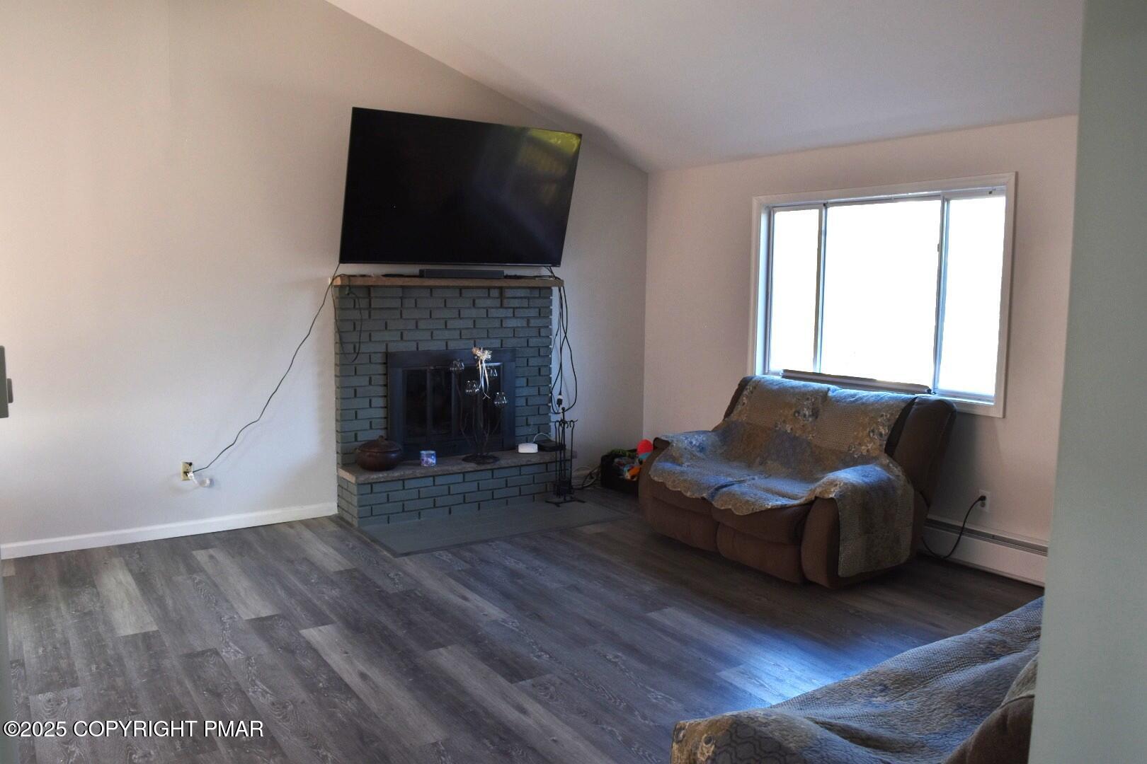 1647 Sunny Side Drive