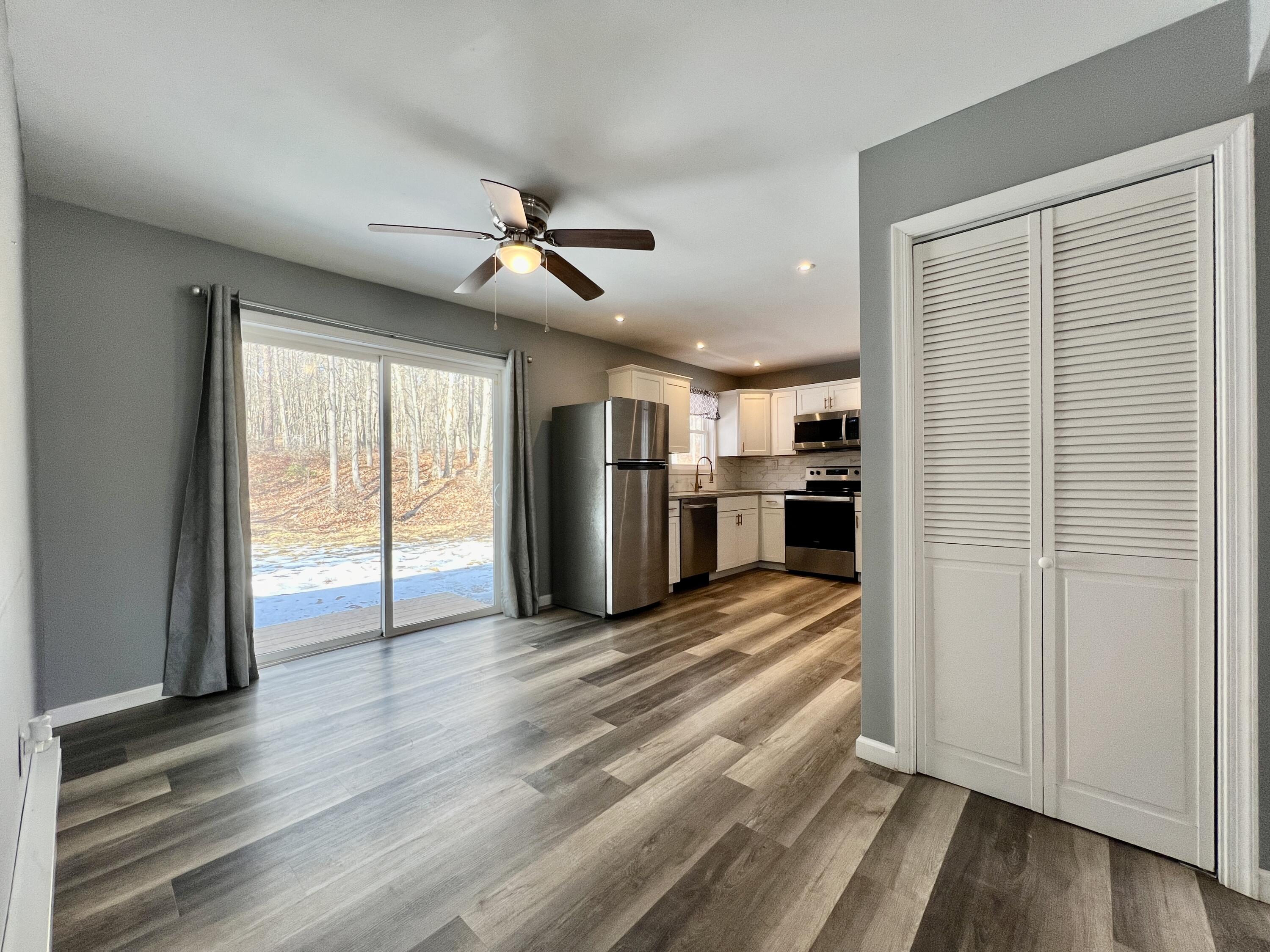 520 Sky Hawk Trail, Stroudsburg, Pennsylvania image 8