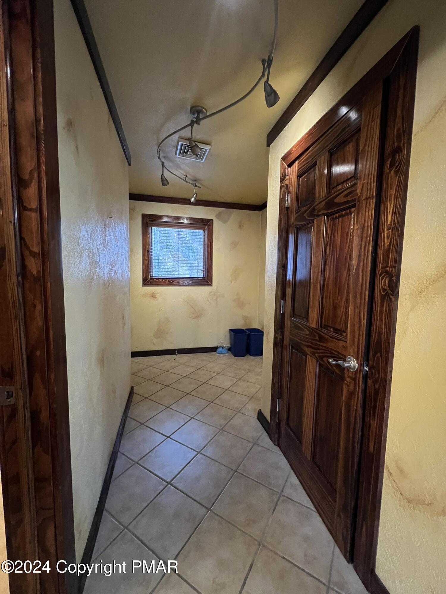316 Hollow Road, East Stroudsburg, Pennsylvania image 6