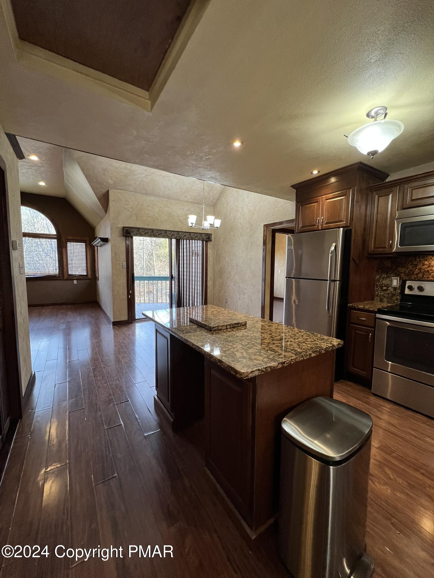 316 Hollow Road, East Stroudsburg, Pennsylvania image 17