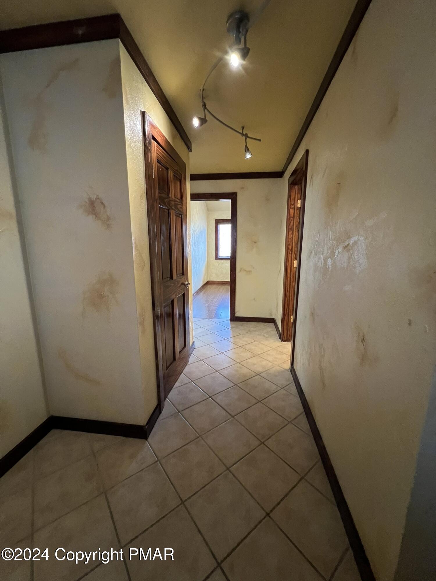 316 Hollow Road, East Stroudsburg, Pennsylvania image 5