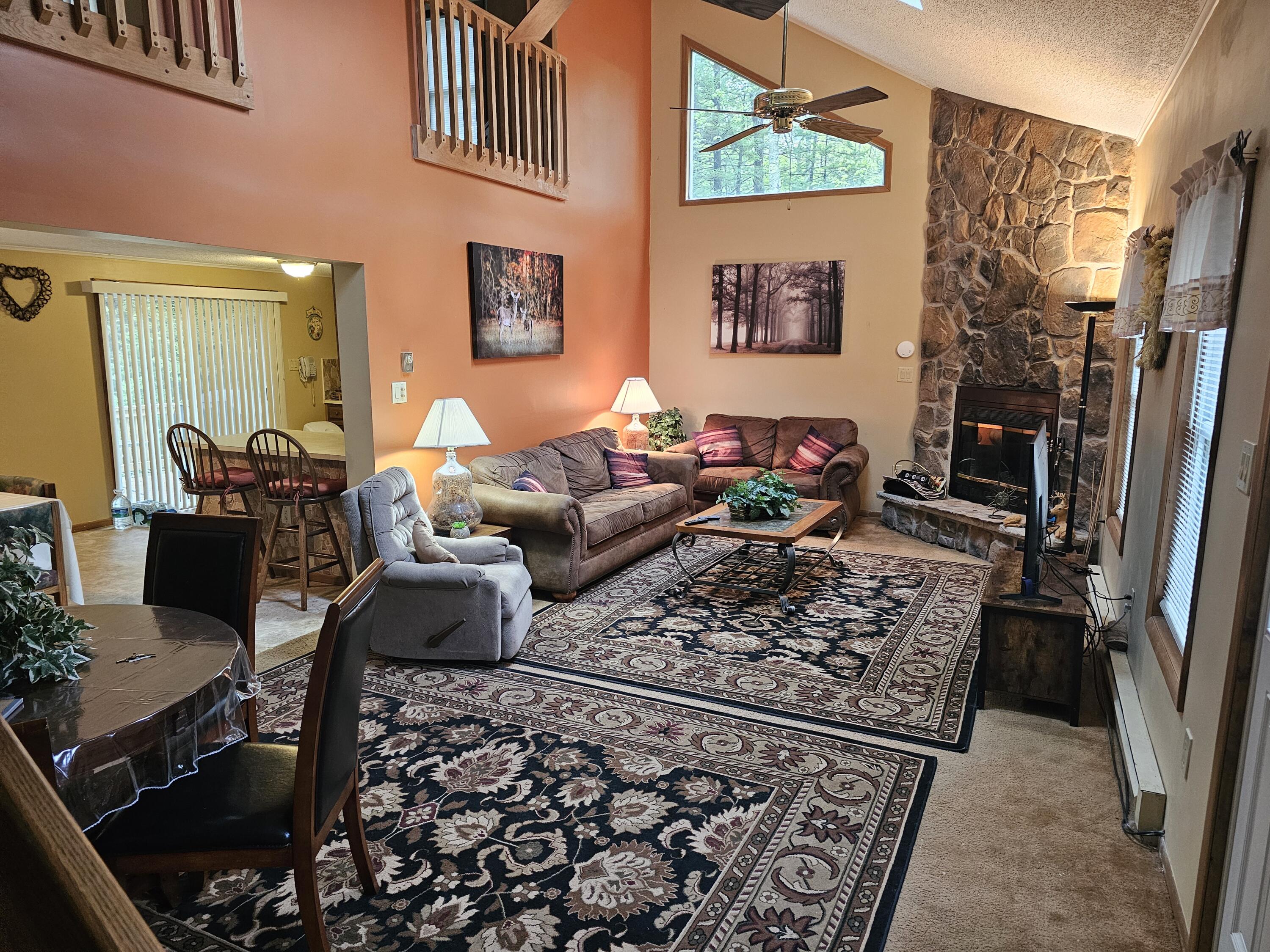 2134 Sheshequin Drive, Pocono Lake, Pennsylvania image 2