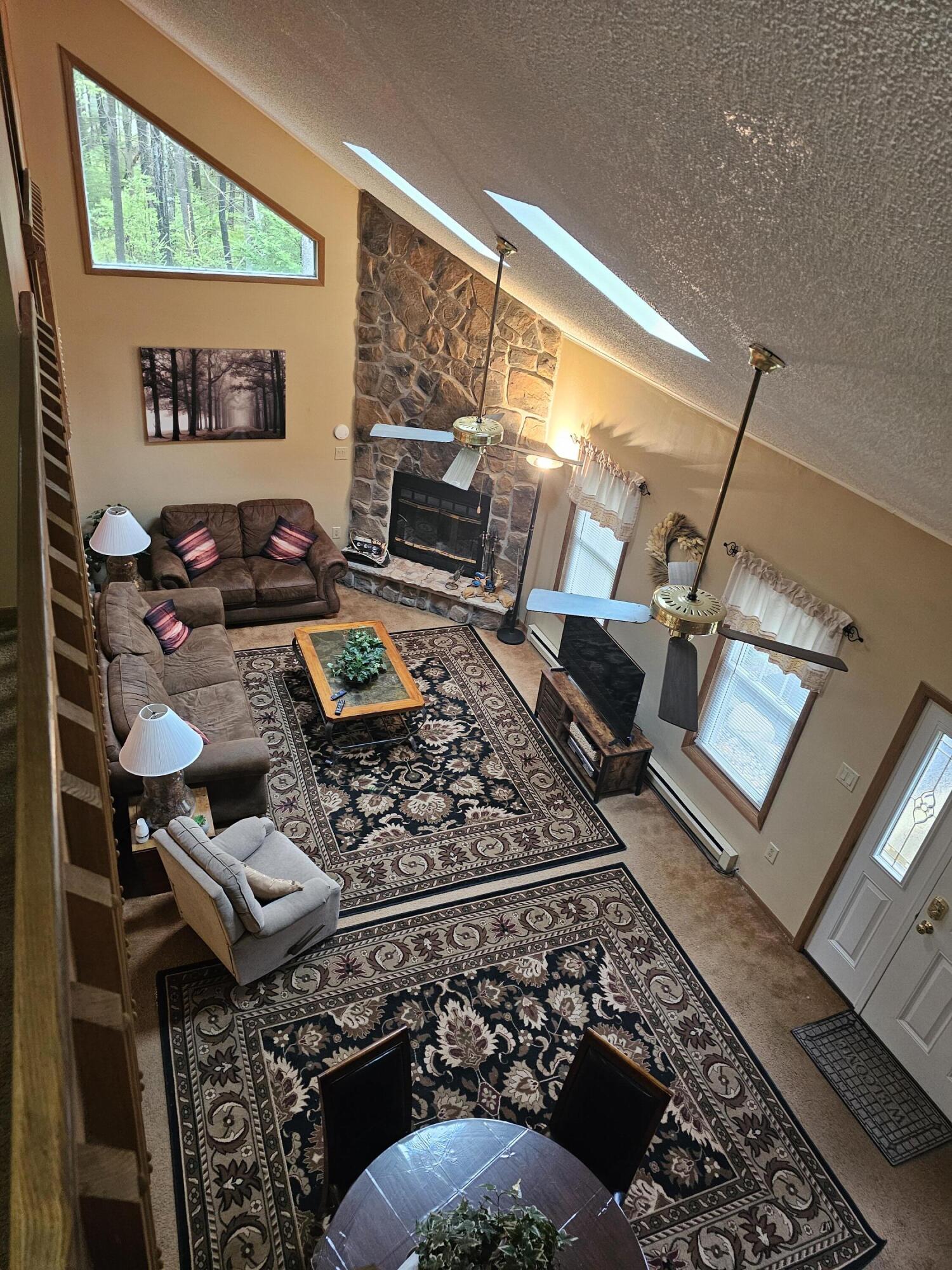 2134 Sheshequin Drive, Pocono Lake, Pennsylvania image 24