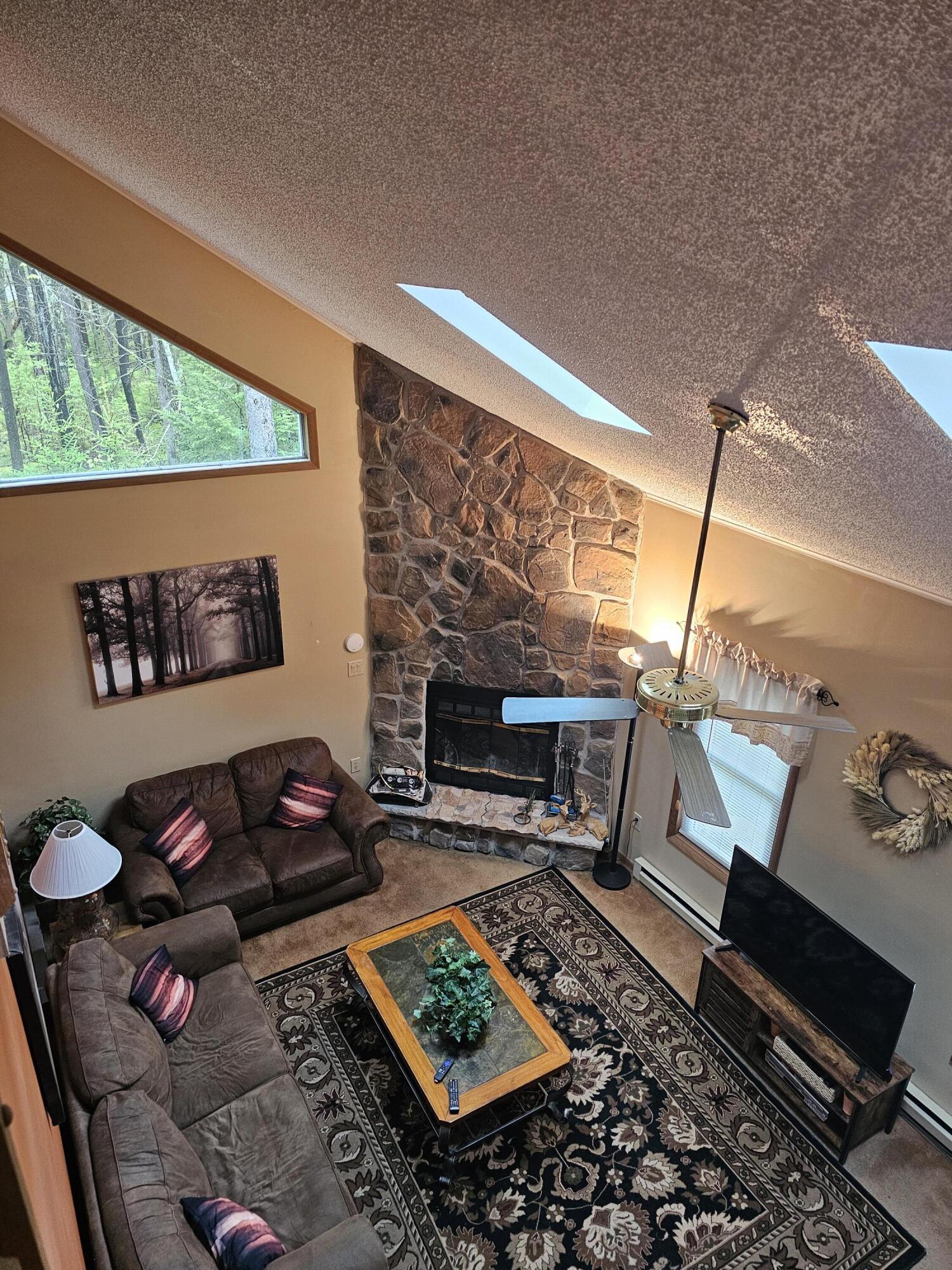 2134 Sheshequin Drive, Pocono Lake, Pennsylvania image 23