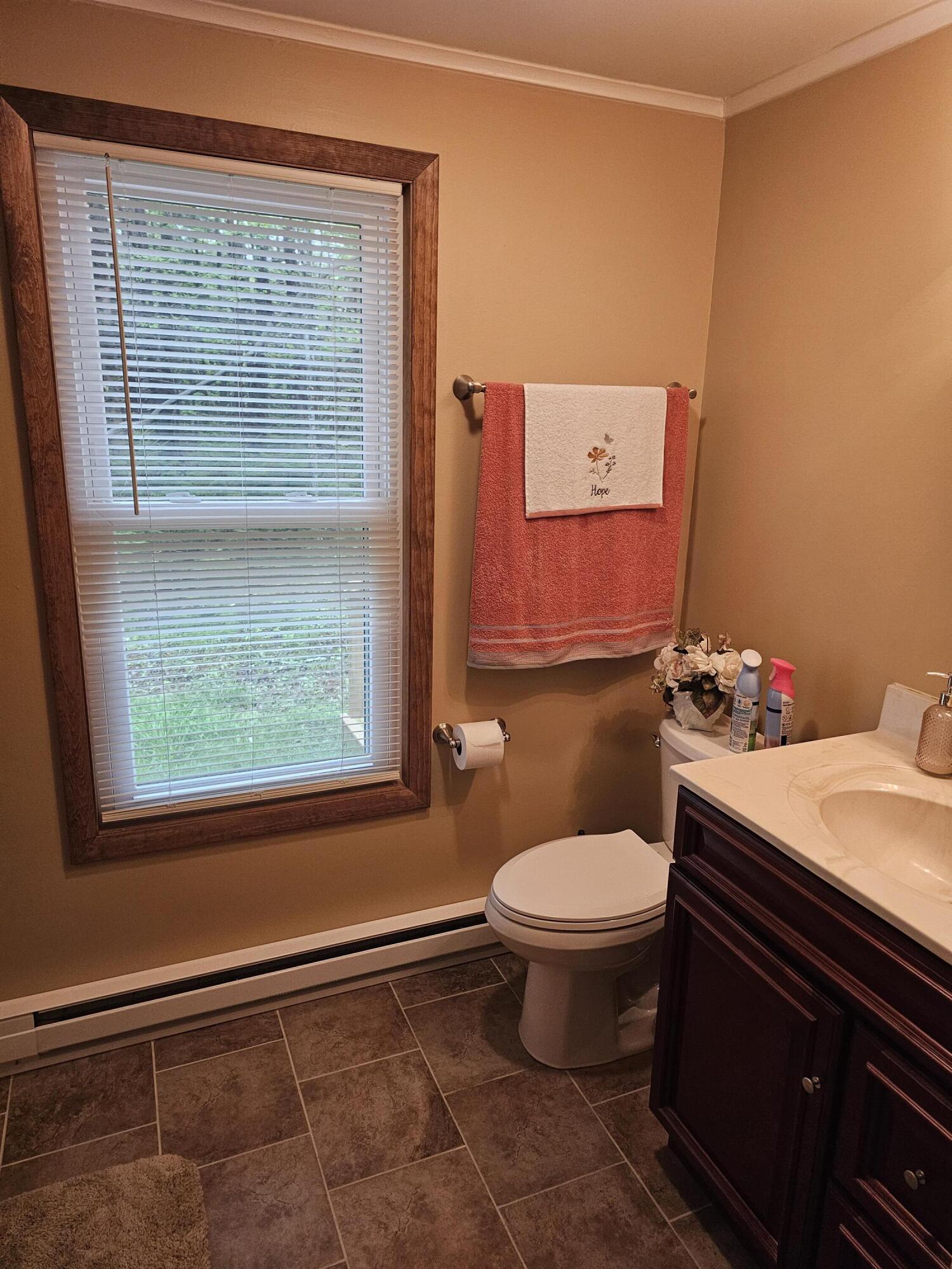 2134 Sheshequin Drive, Pocono Lake, Pennsylvania image 17