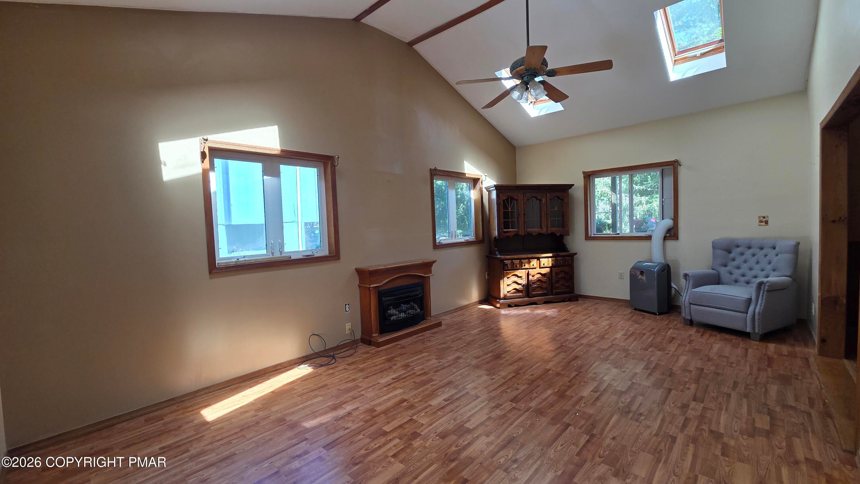 7531 Crestview Drive
