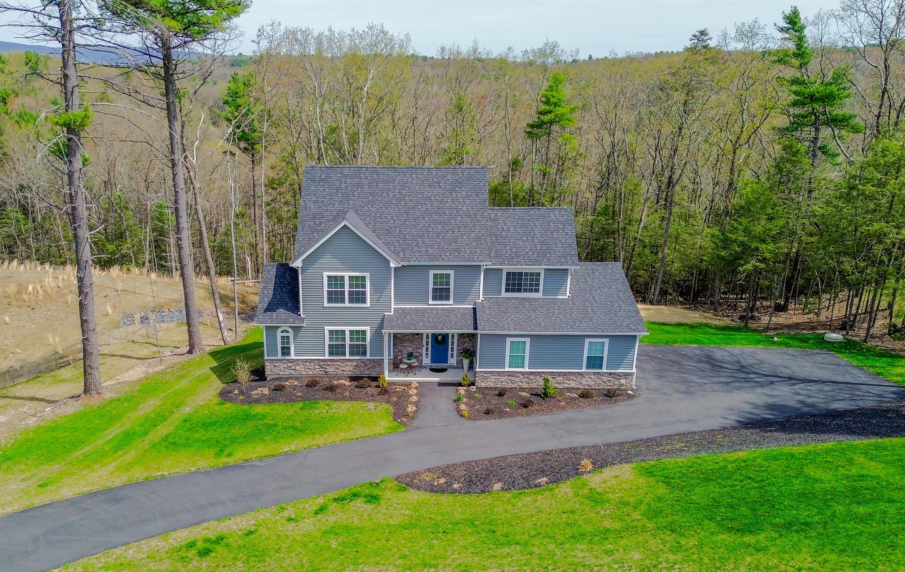 131 Chinaberry Way, Kunkletown, Pennsylvania image 2