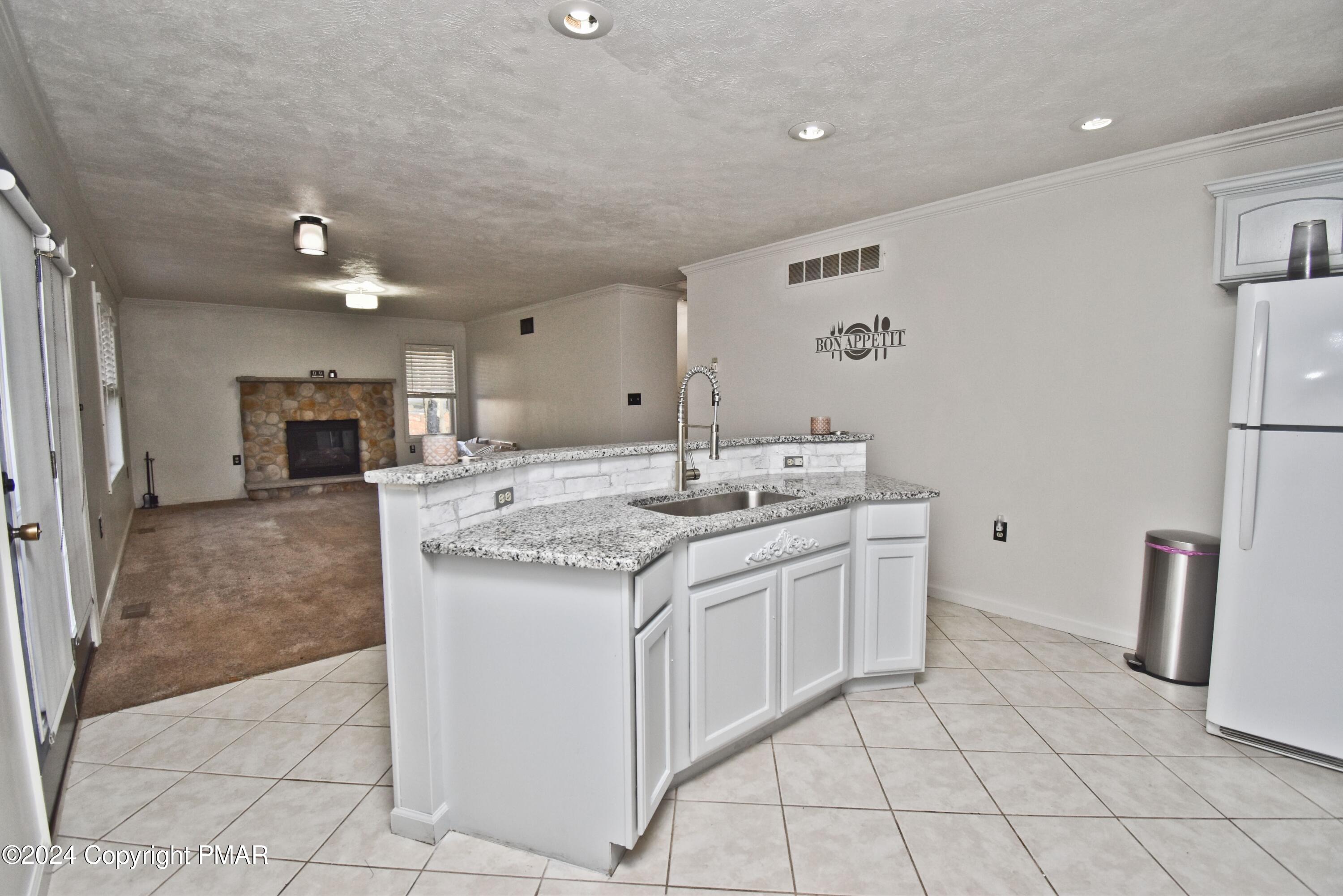 332 Brier Crest Road, Blakeslee, Pennsylvania image 9