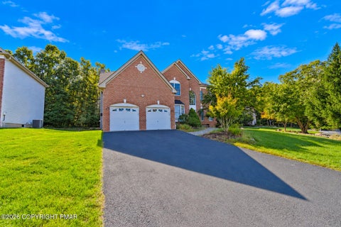 Homes For Rent - 3257 Doral Court<br/> East Stroudsburg, PA 18302