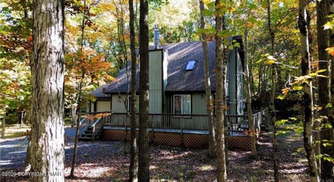 Homes For Sale - 158 Towamensing Trail<br/> Carbon County, Albrightsville, PA 18210