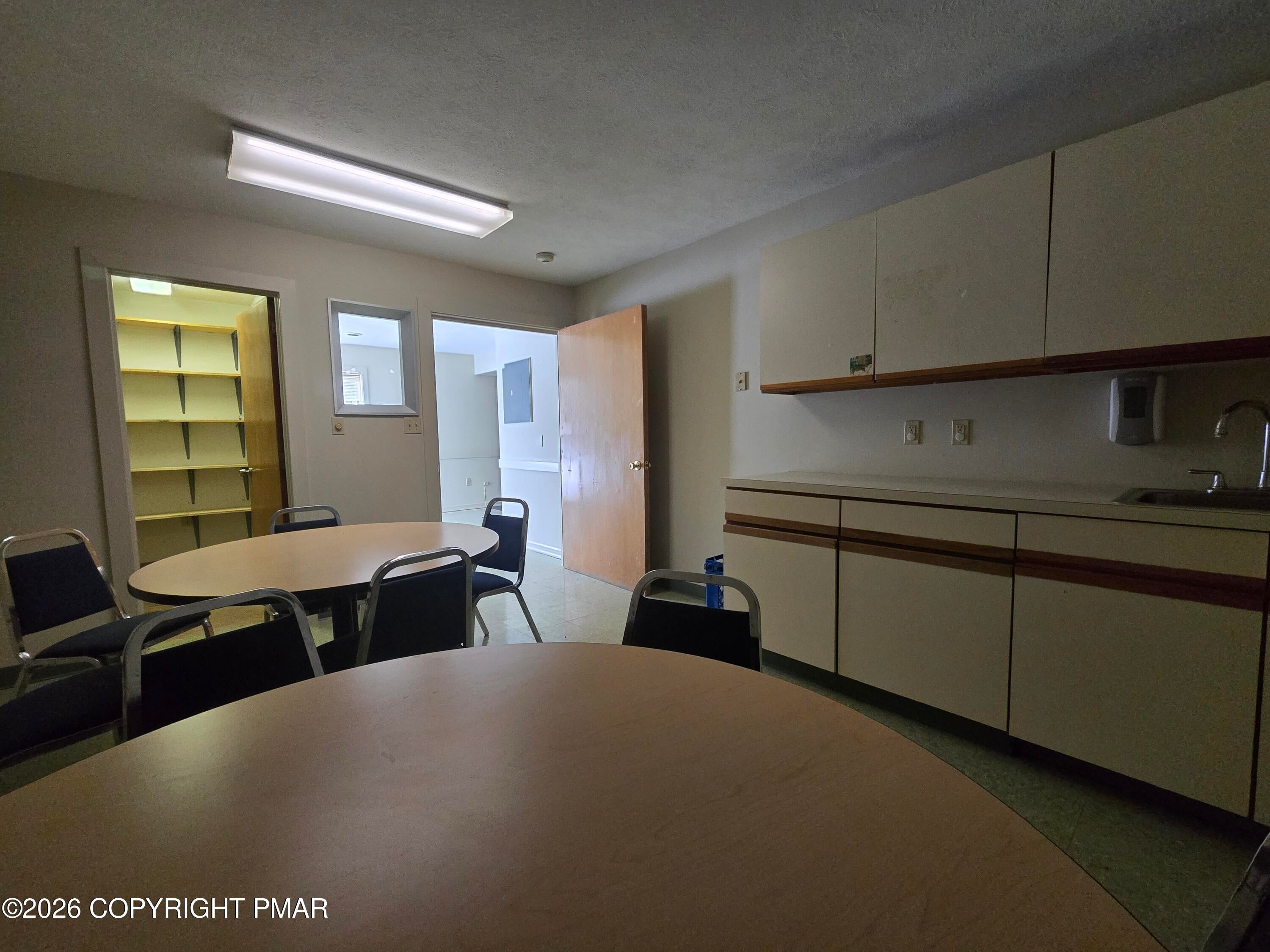 106 Shawnee Square Dr Unit 102