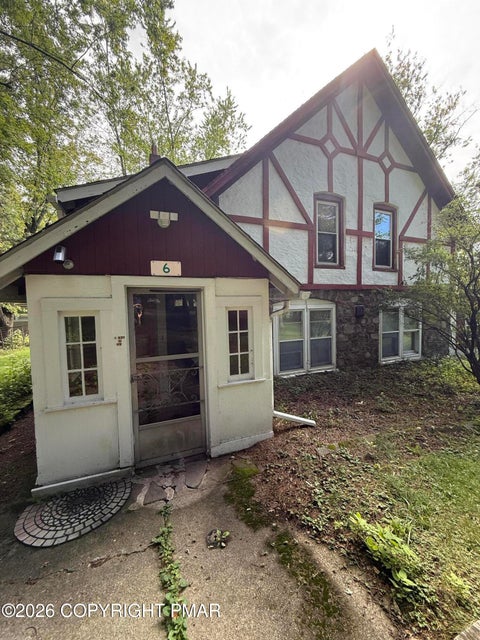 Homes For Rent - 6 Knob Road<br/> Mount Pocono, PA 18344