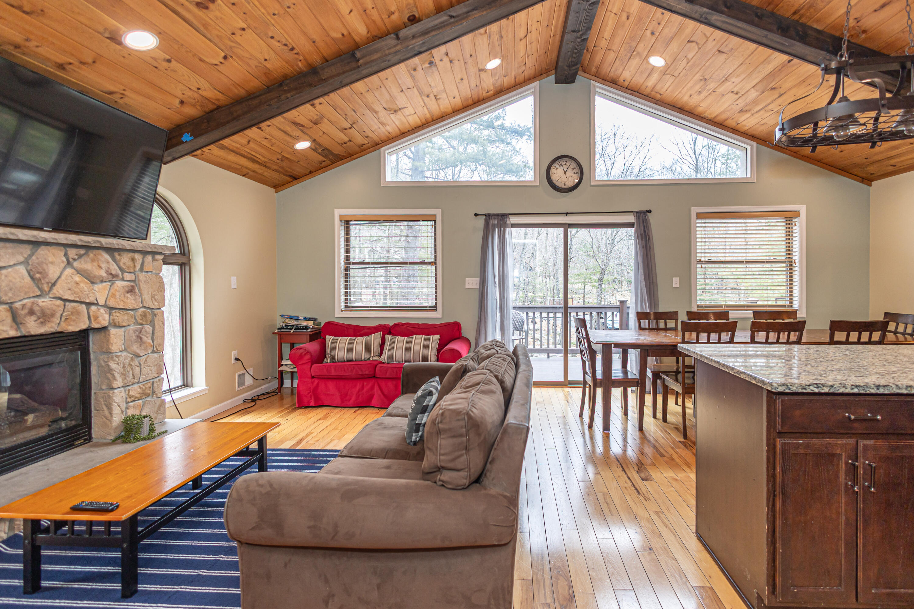 71 Lupine Drive, Lake Harmony, Pennsylvania image 4