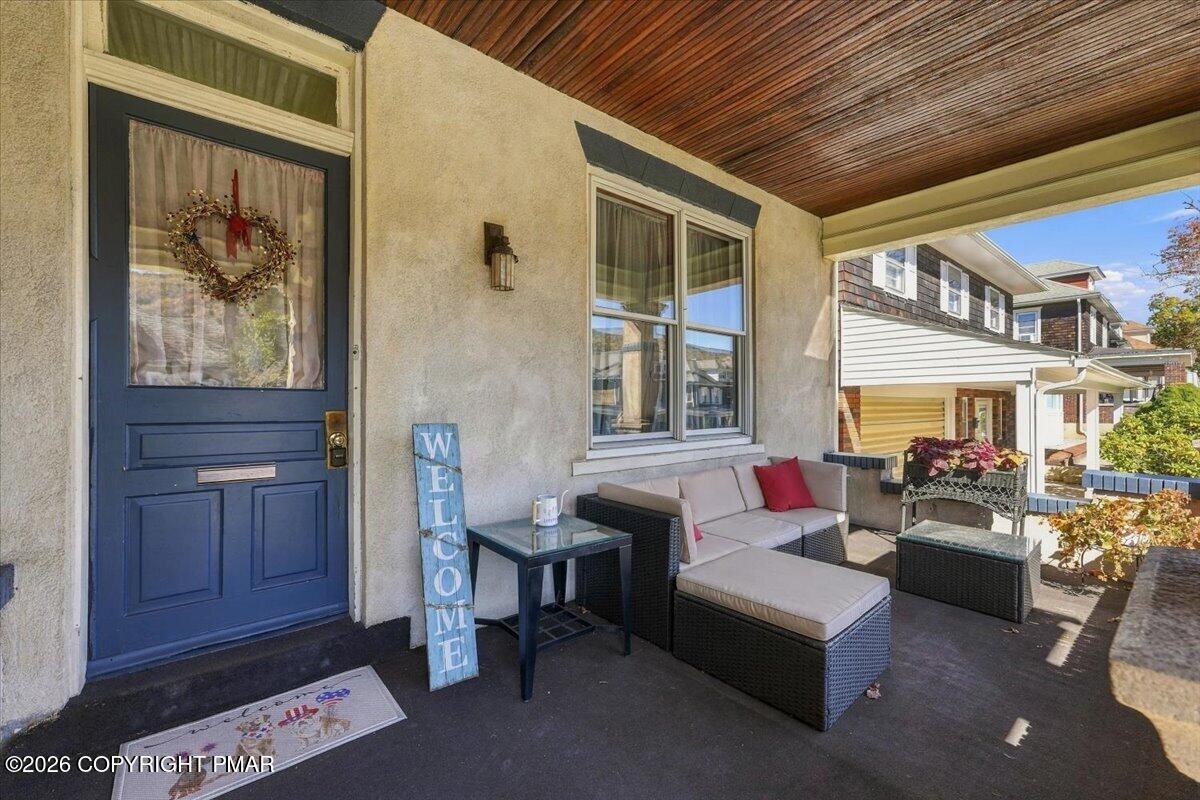 427 Lafayette Avenue