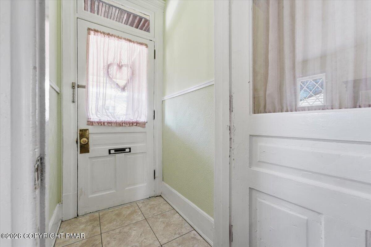 427 Lafayette Avenue