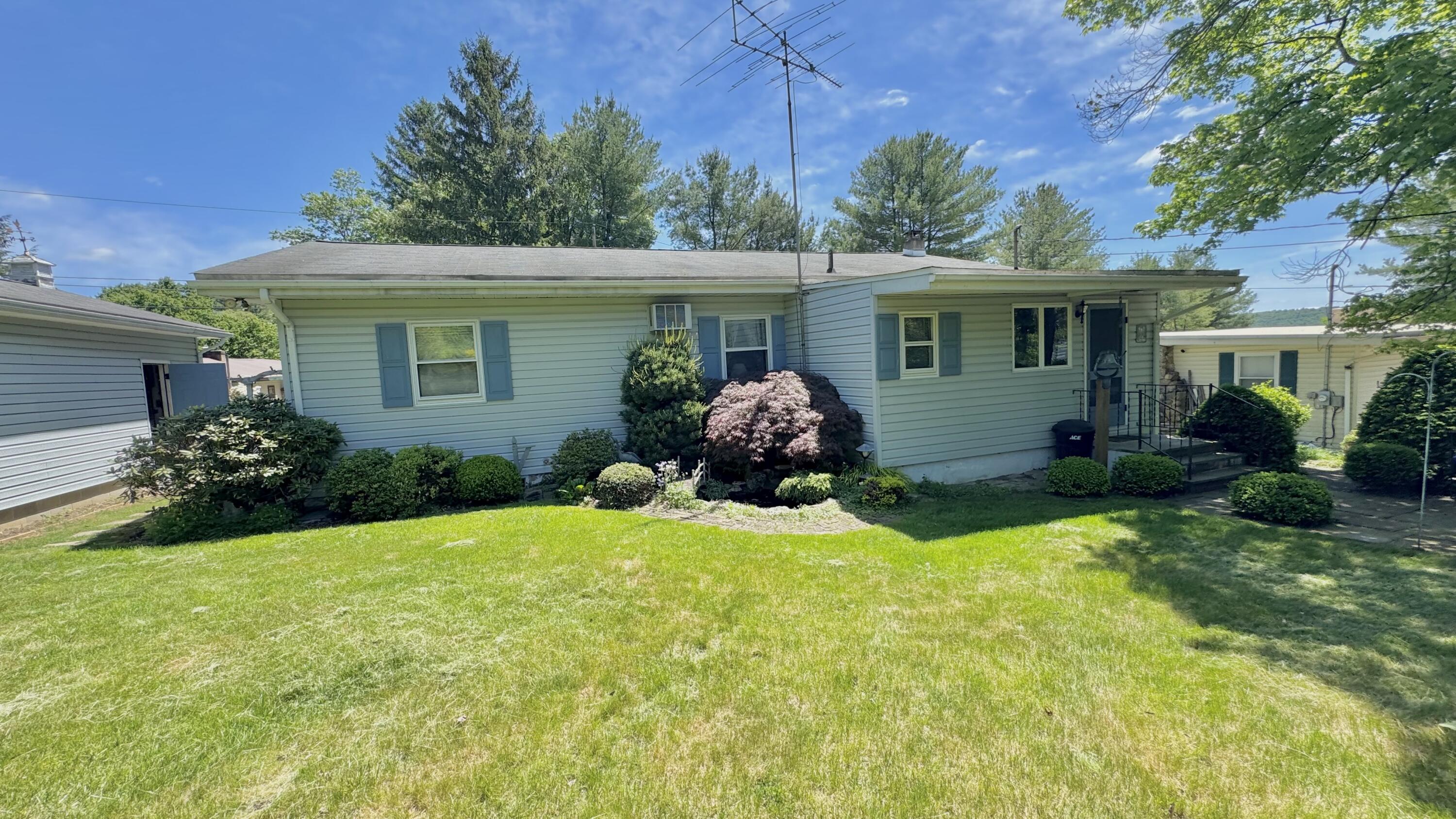 2111 Lakeside Drive, Kunkletown, Pennsylvania image 41