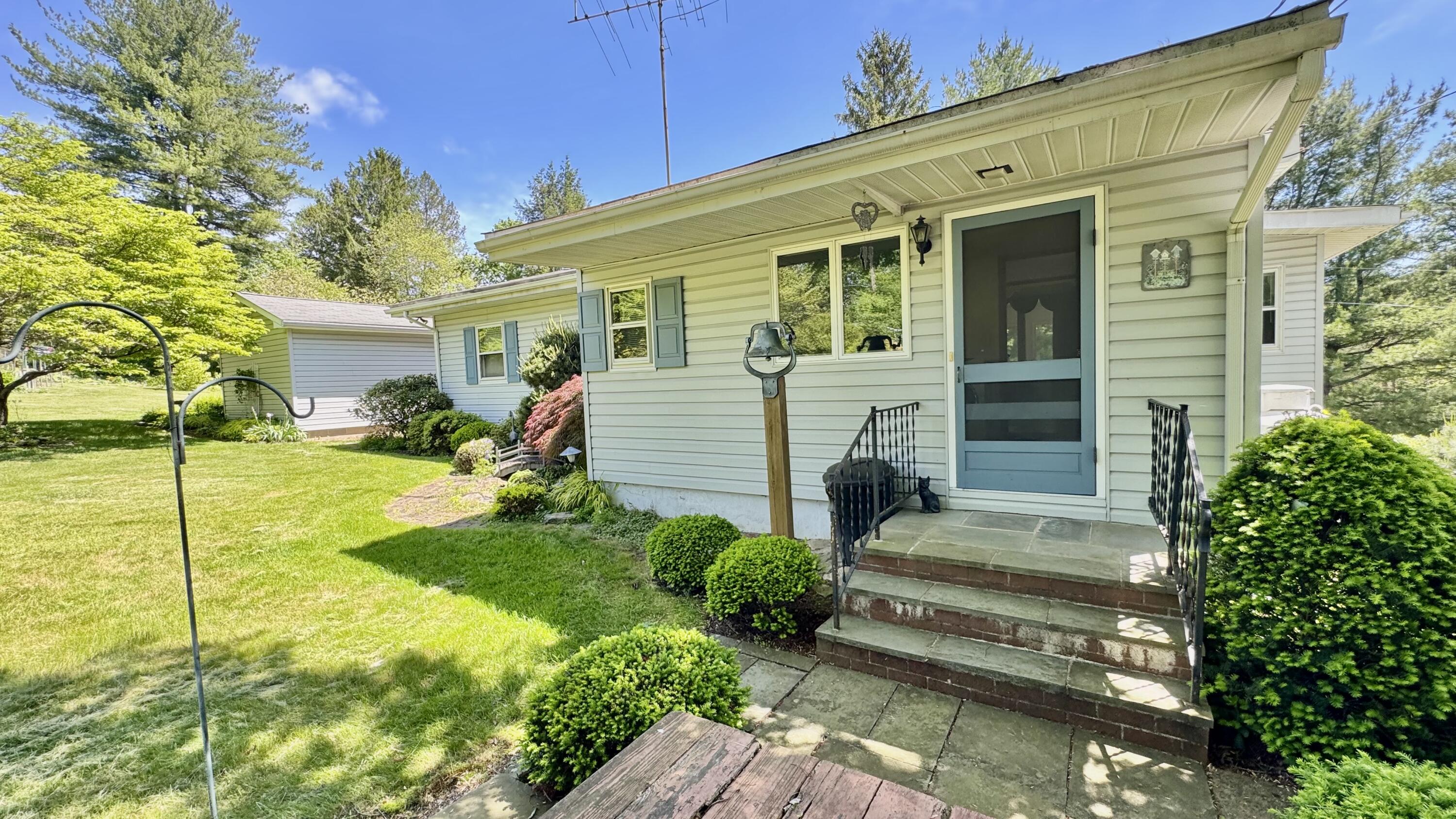 2111 Lakeside Drive, Kunkletown, Pennsylvania image 40