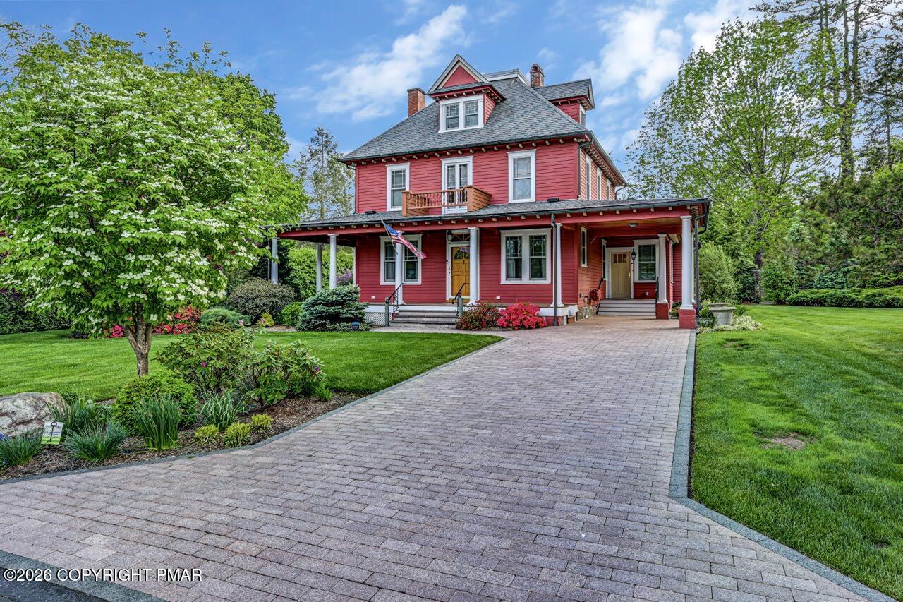 187 Minisink Avenue