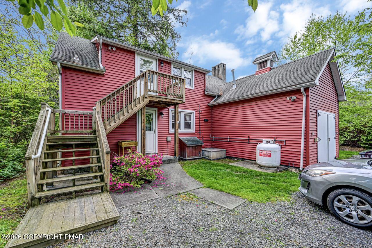187 Minisink Avenue